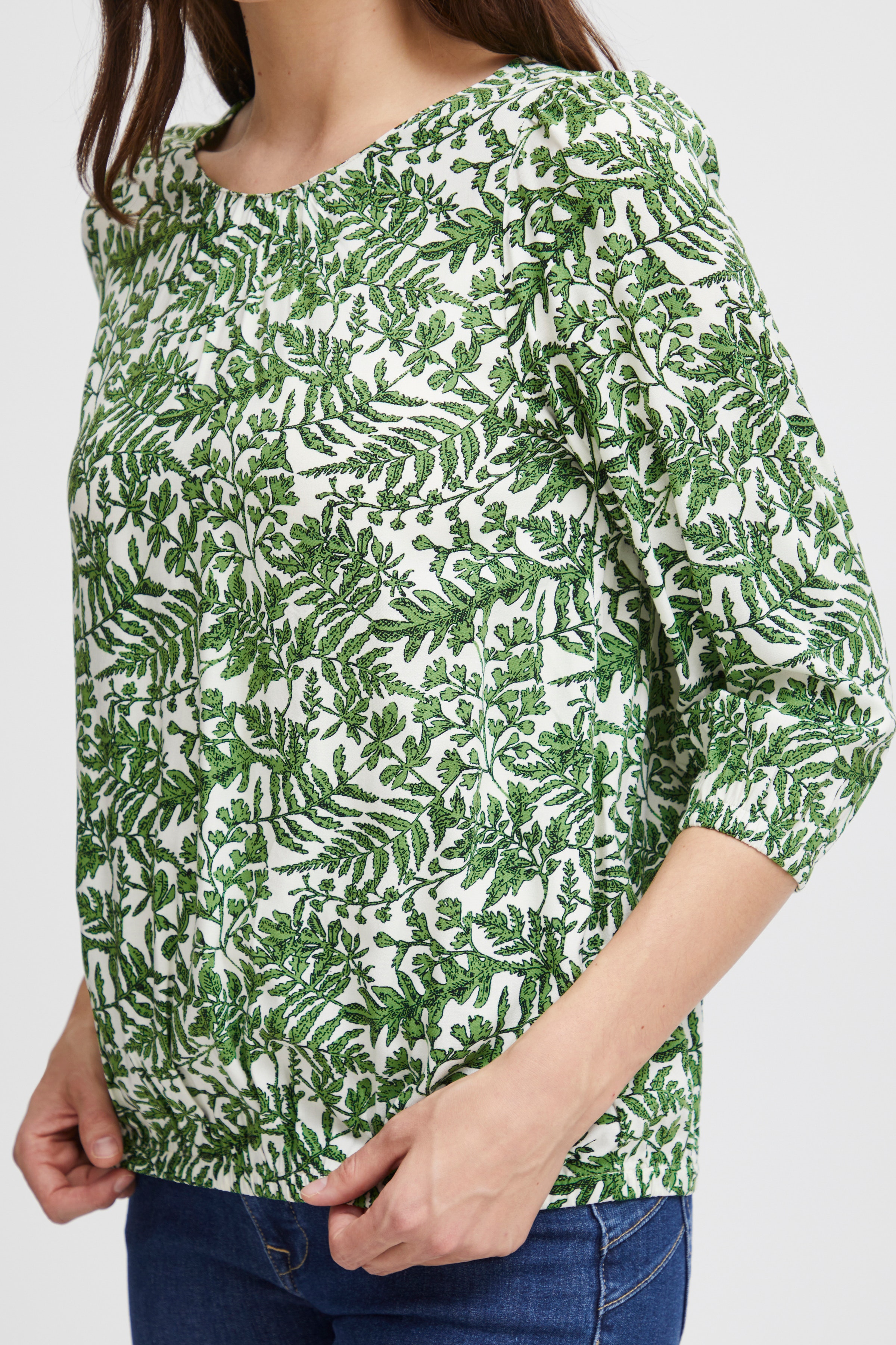 FRSILJE Blouse LOOKBOOK DETAIL 20613271-202712