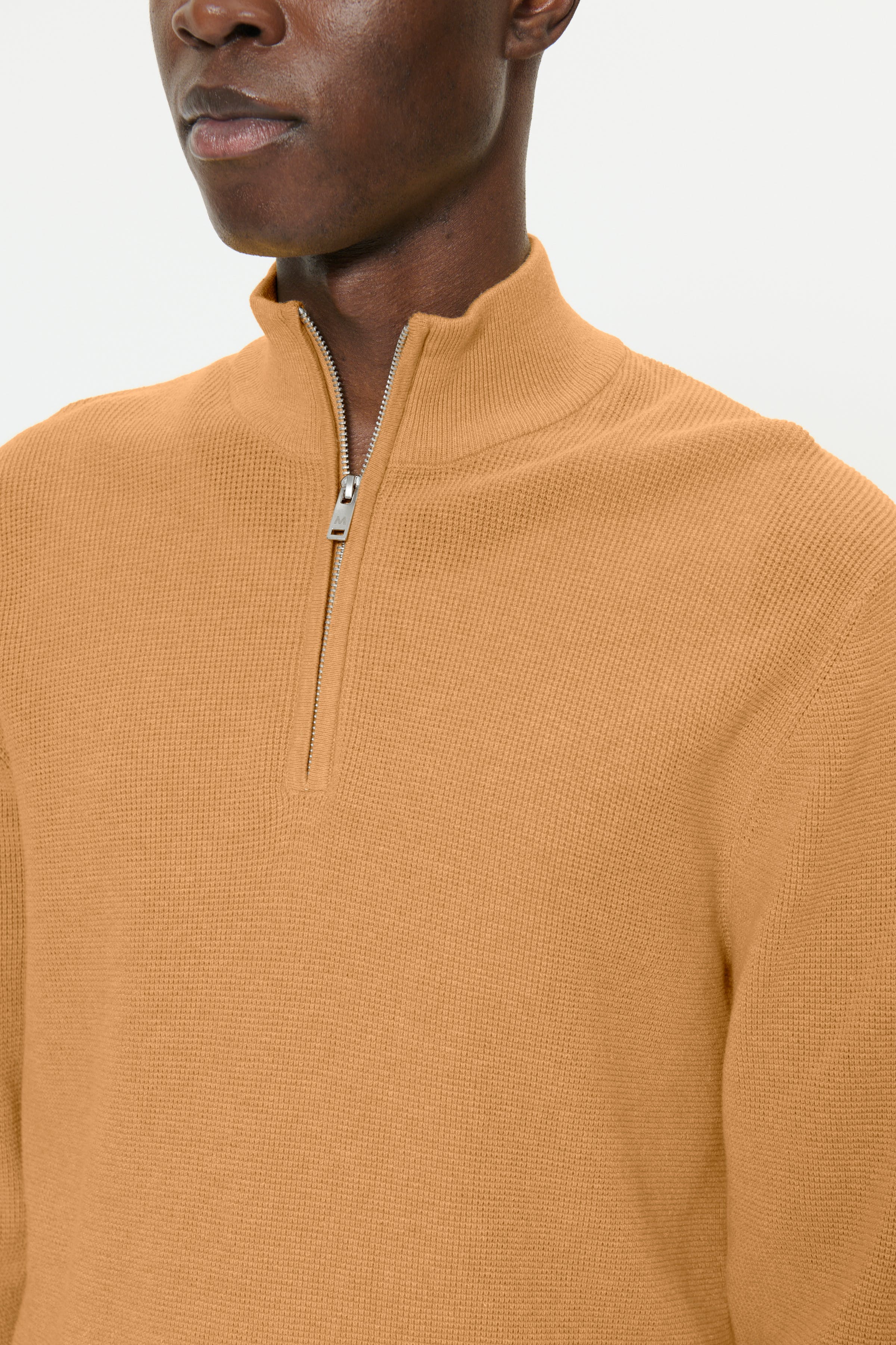 MAlagoon Half-Zip Pullover LOOKBOOK DETAIL 30207192-130939