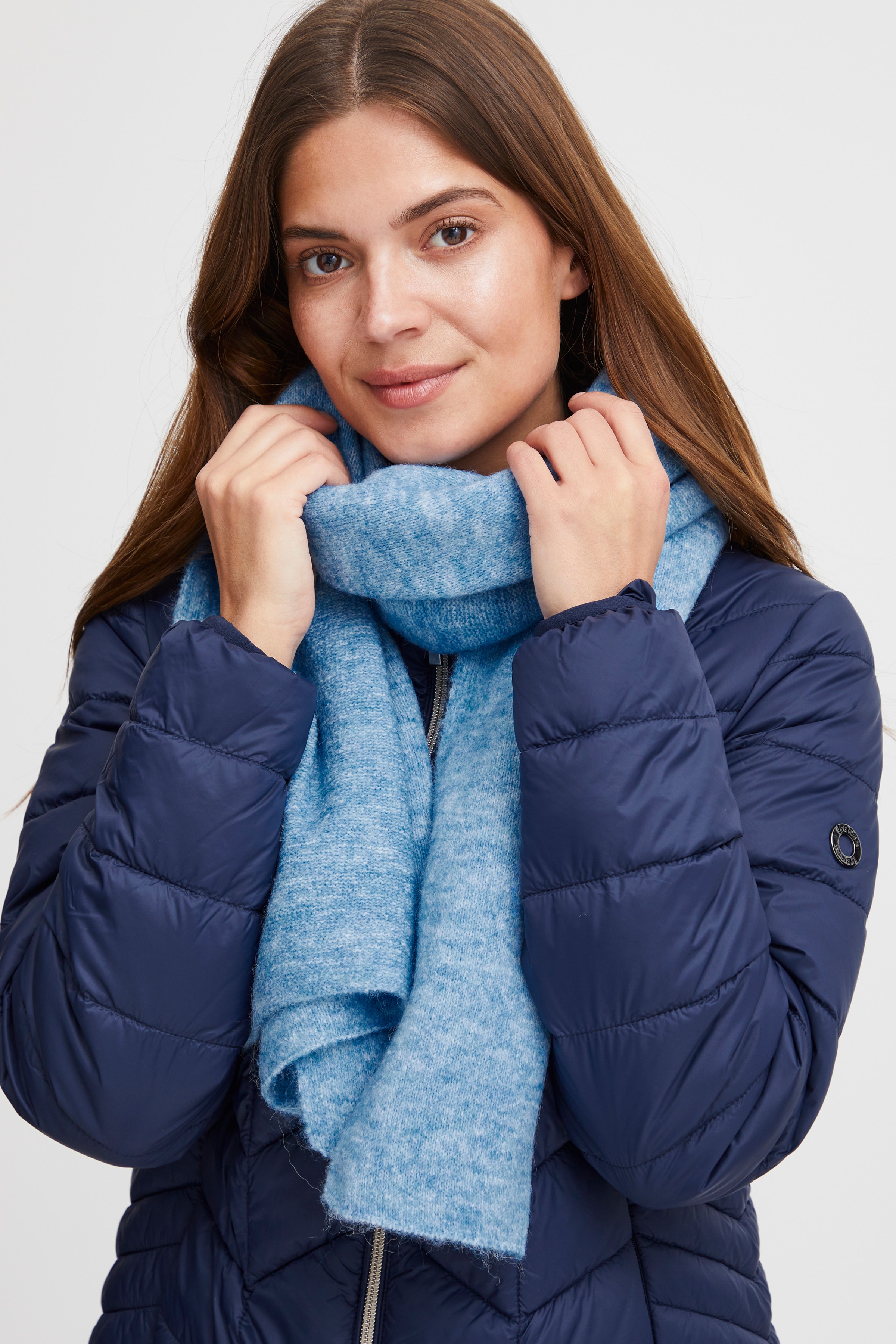 FRSANDY Sjaal LOOKBOOK FRONT 20611014-1443181