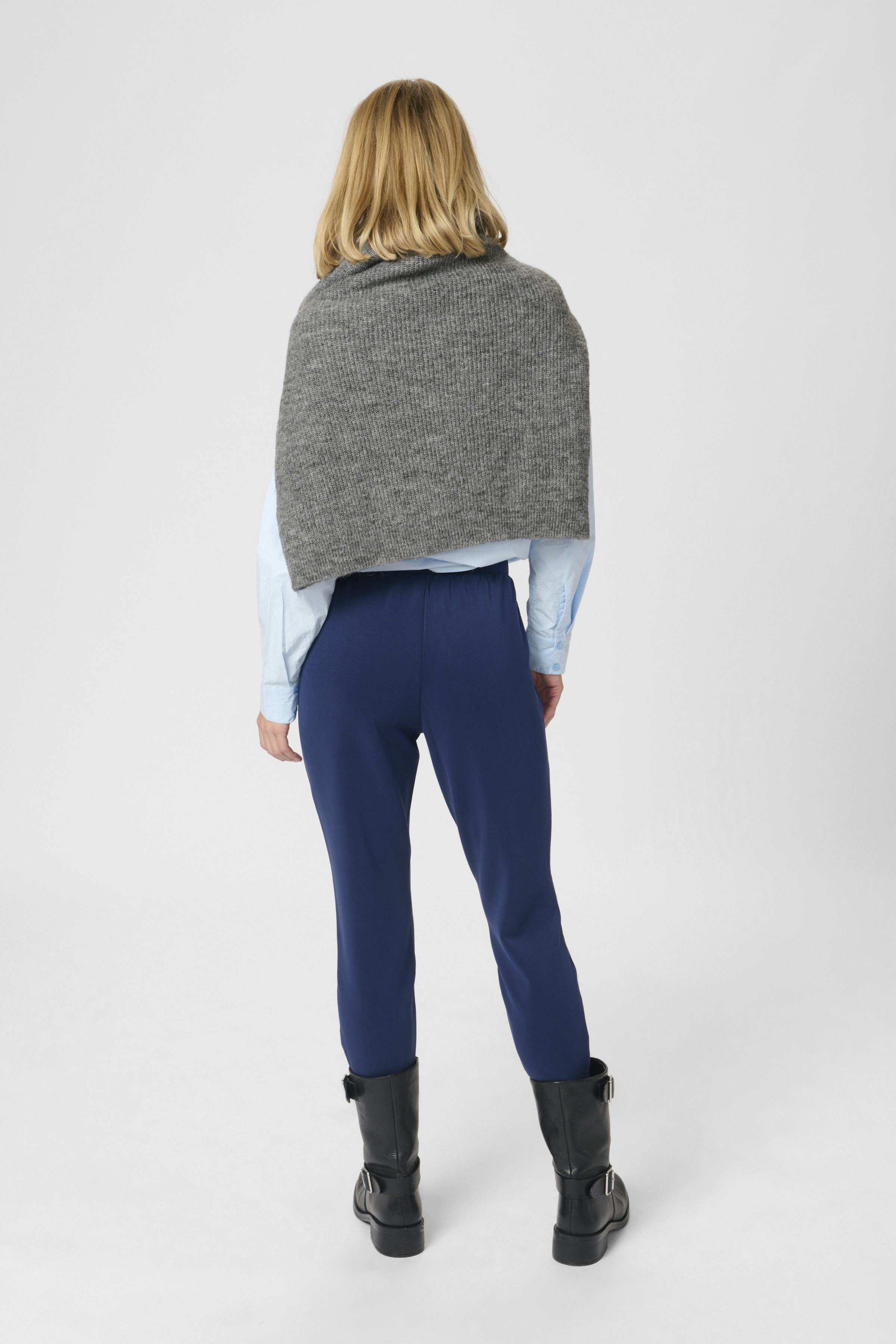 22 Broek LOOKBOOK BACK 10703582-194010