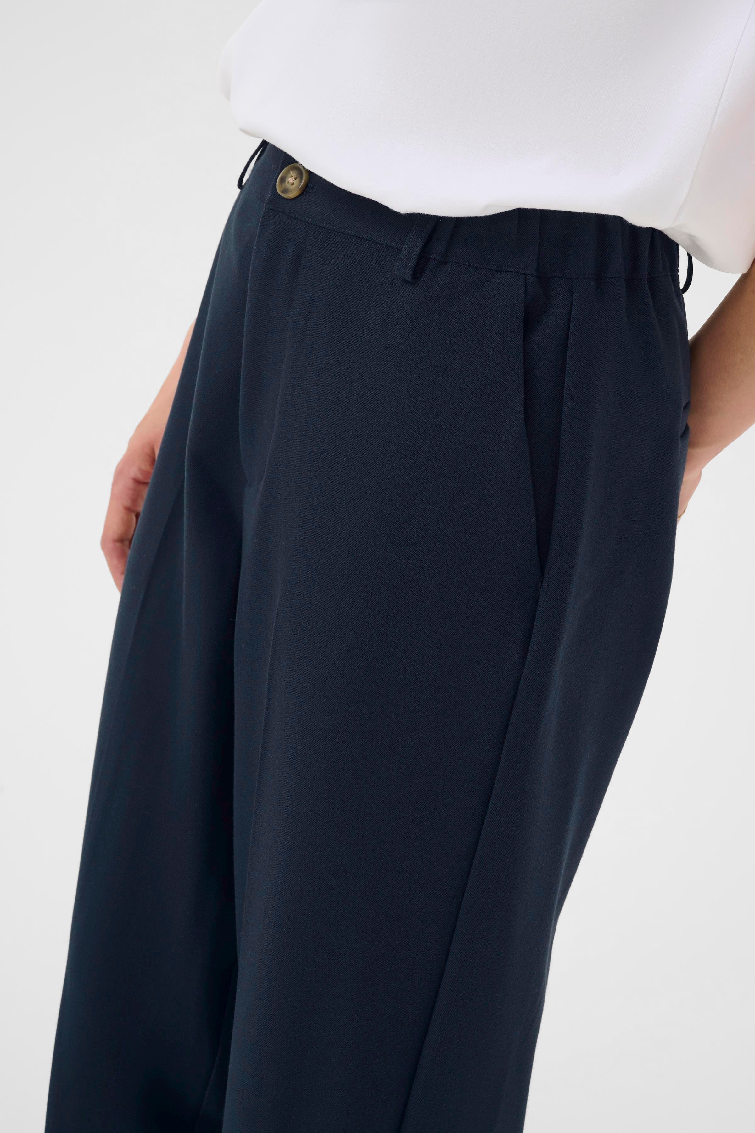 KAheather Trousers LOOKBOOK DETAIL 10511224-194020