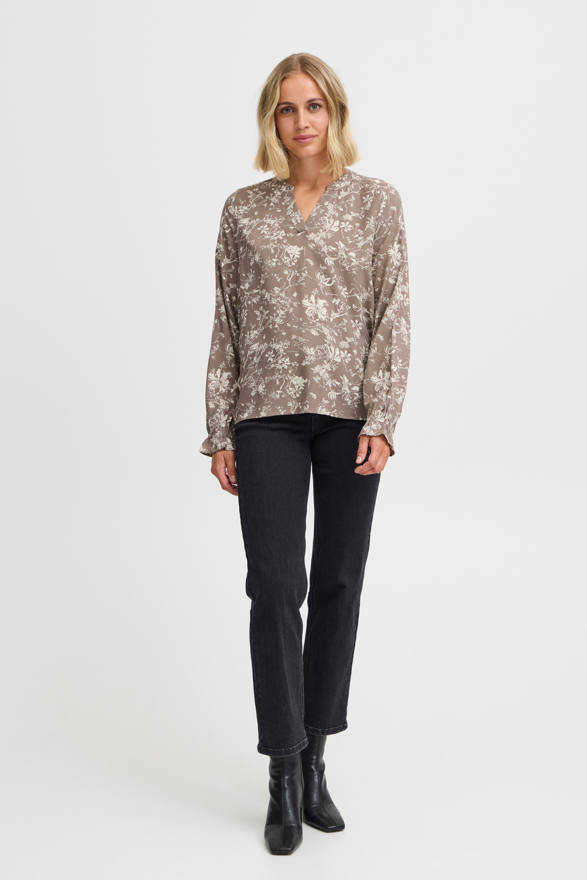 FRFLOWY Bluse LOOKBOOK FRONT 20614106-203943