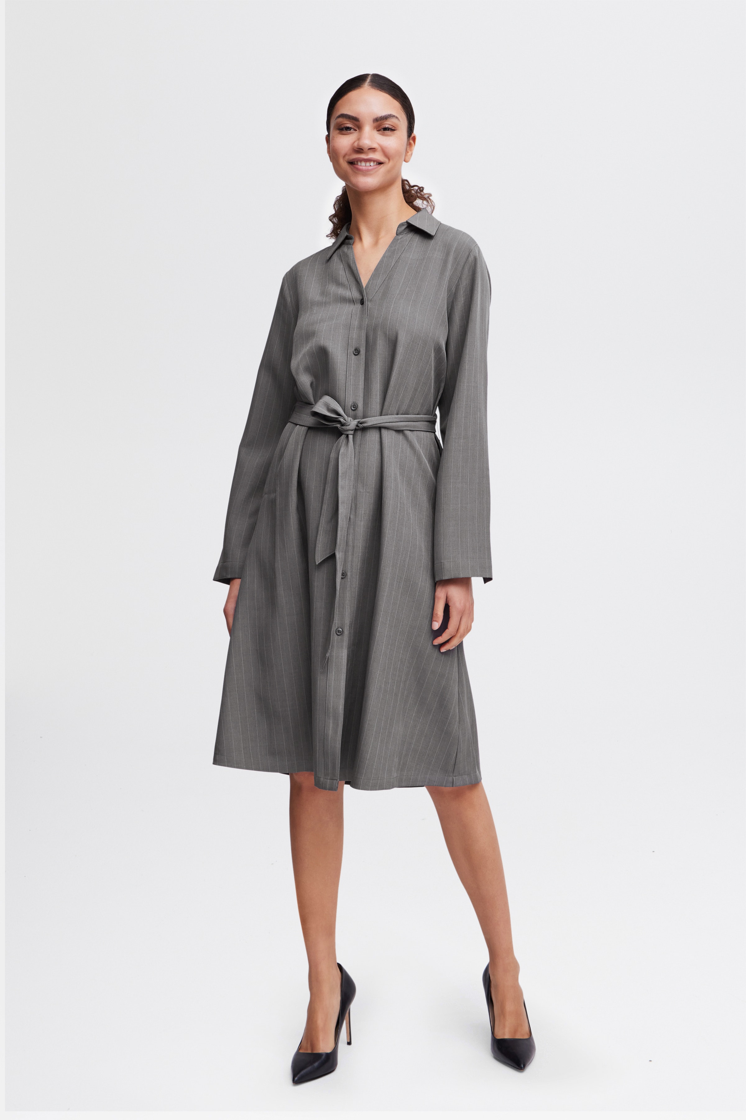 BYMMIDDE Kleid LOOKBOOK FRONT 20815638-203923