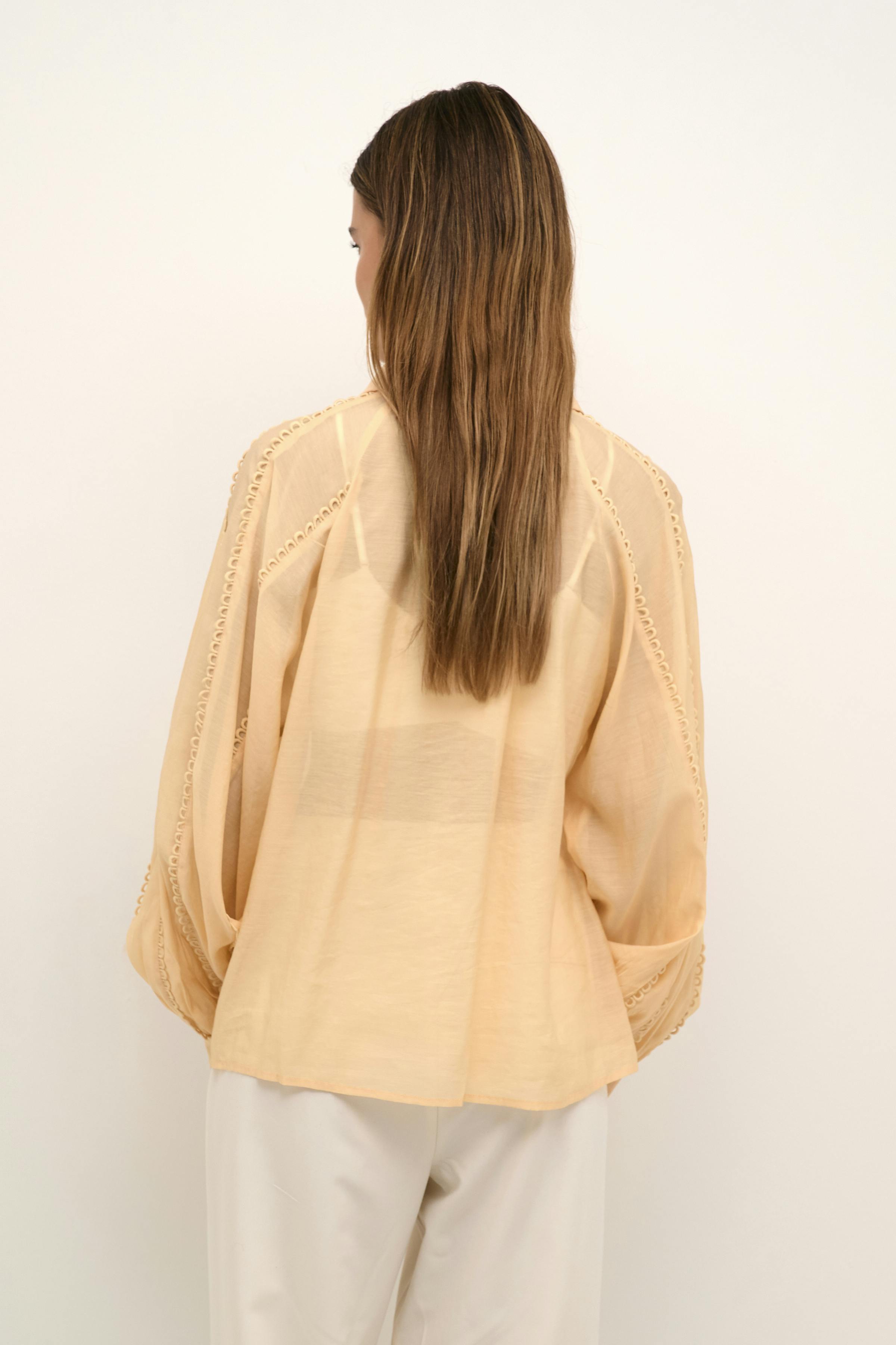 OdineKB Blouse LOOKBOOK BACK 10104969-131015