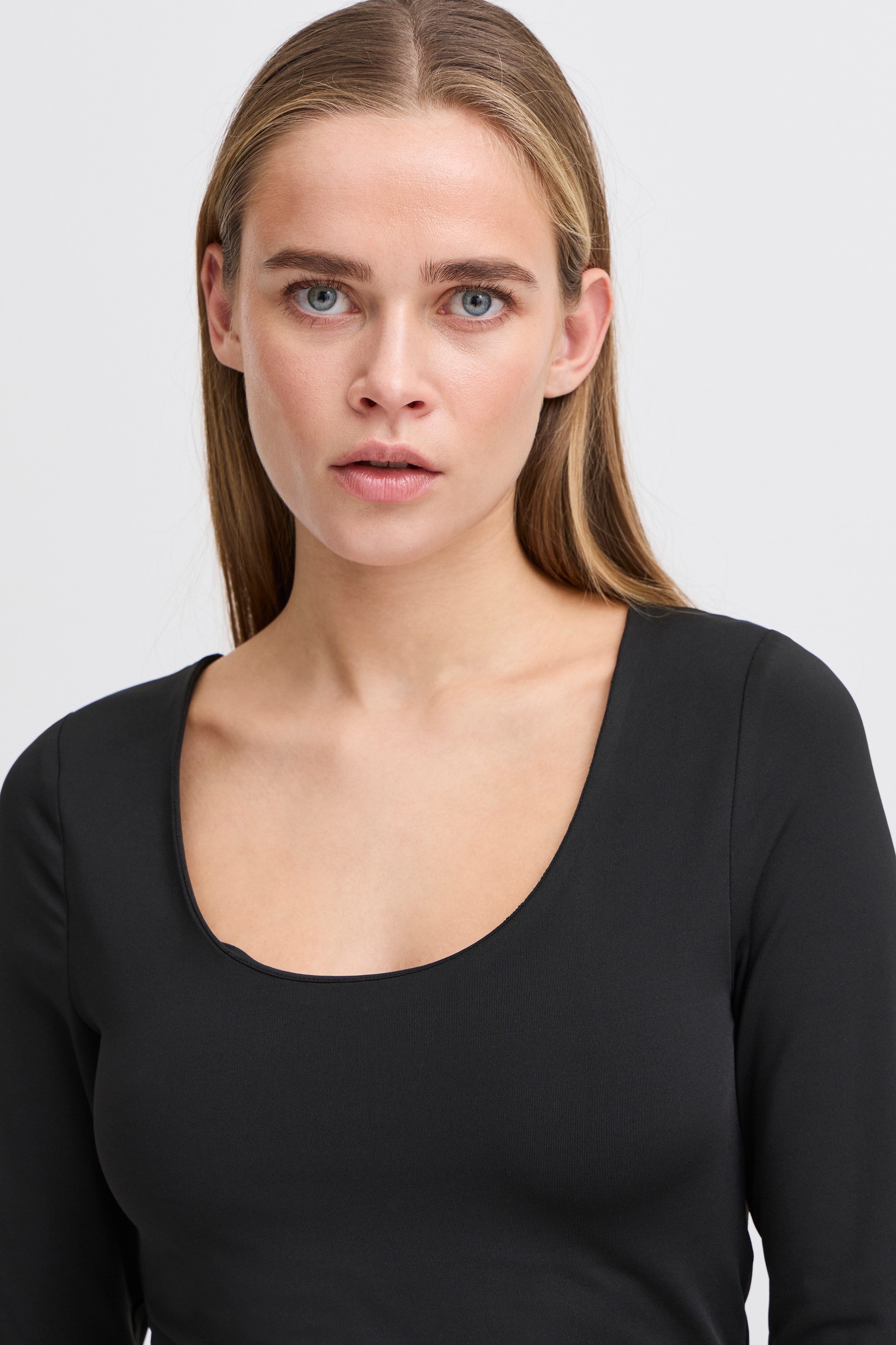 IAGRO Langermet T-shirt LOOKBOOK DETAIL 20122722-194008