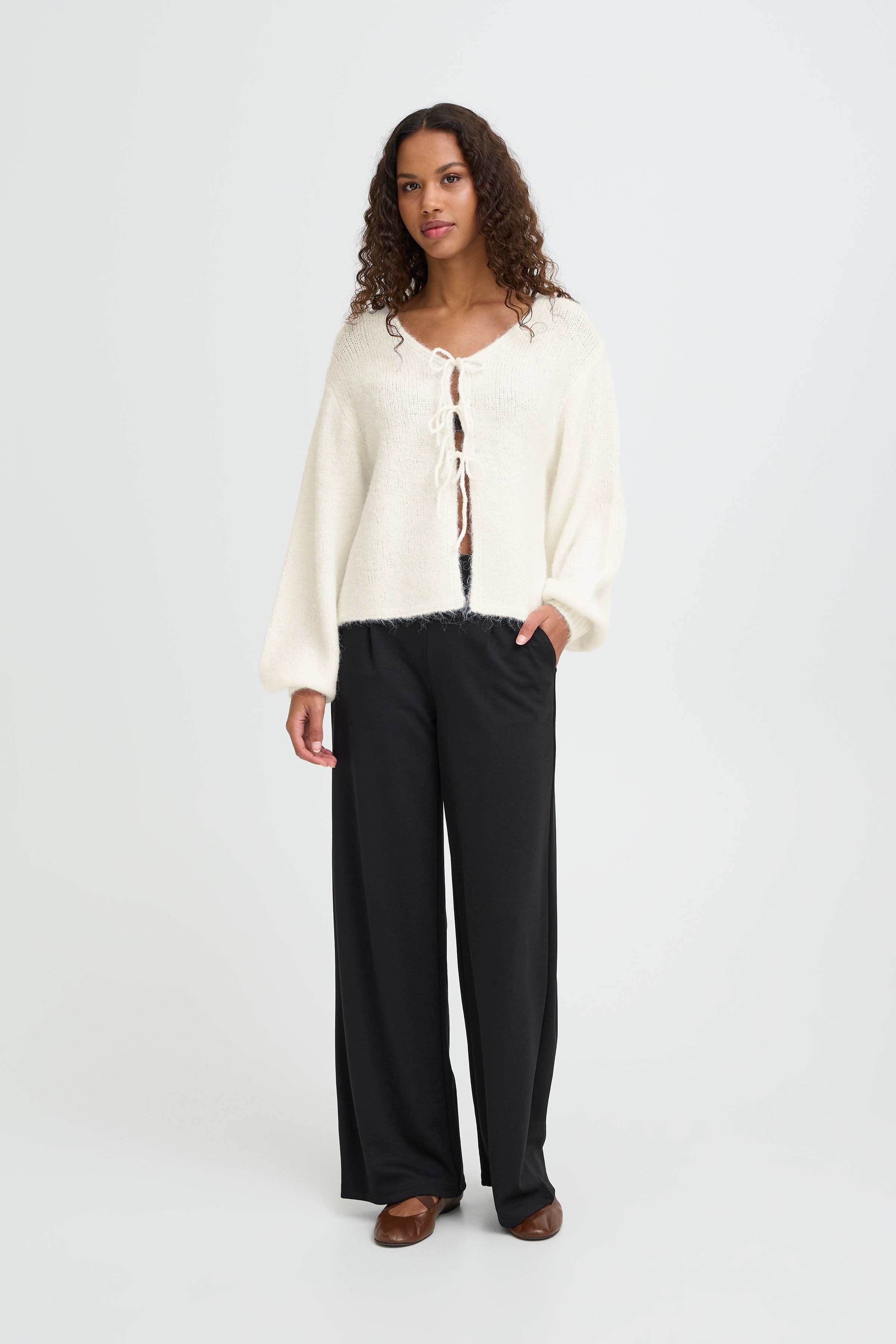 IHDABRIA Cardigan LOOKBOOK FRONT 20124677-114201
