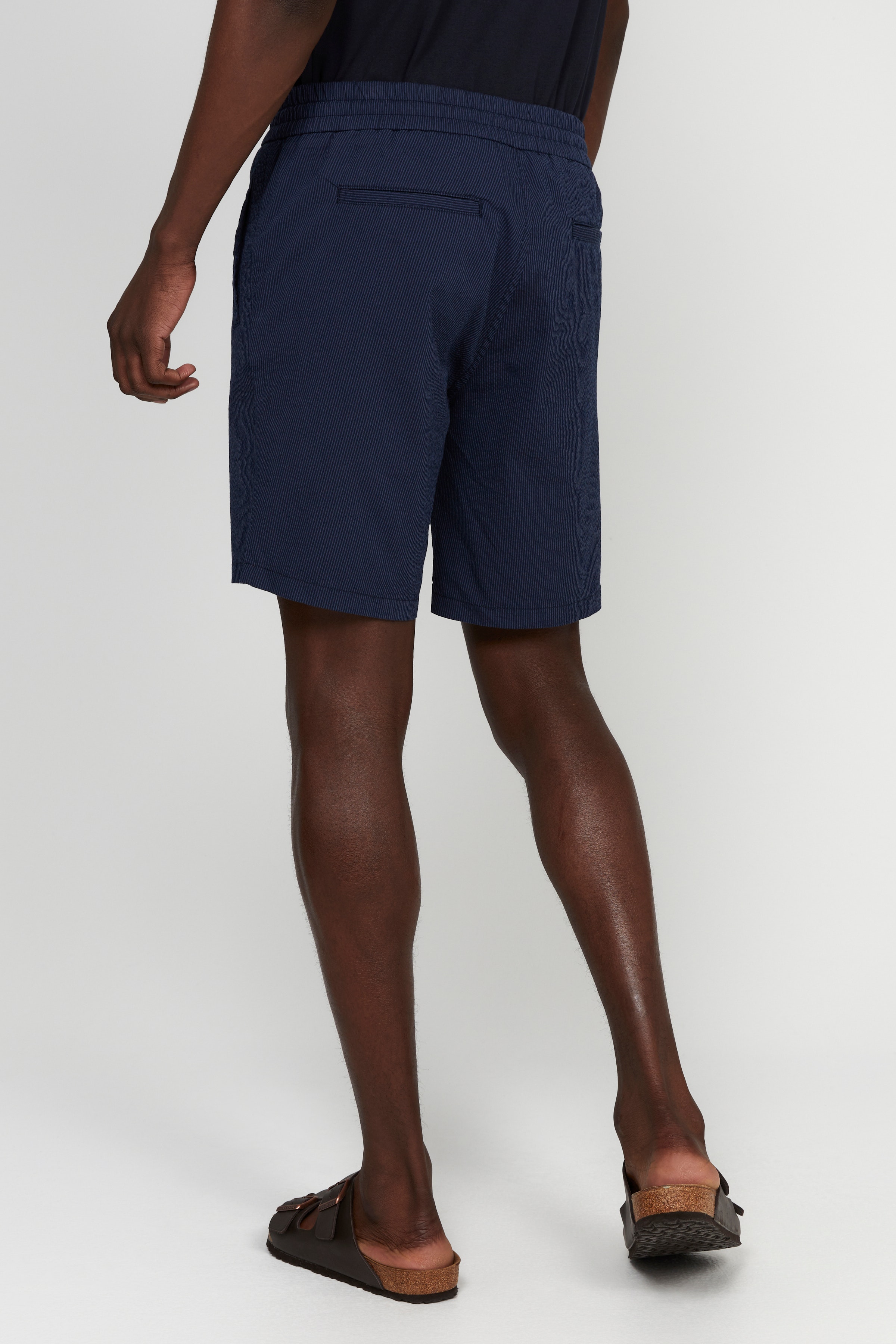 MAdale Shorts LOOKBOOK BACK 30206750-194011