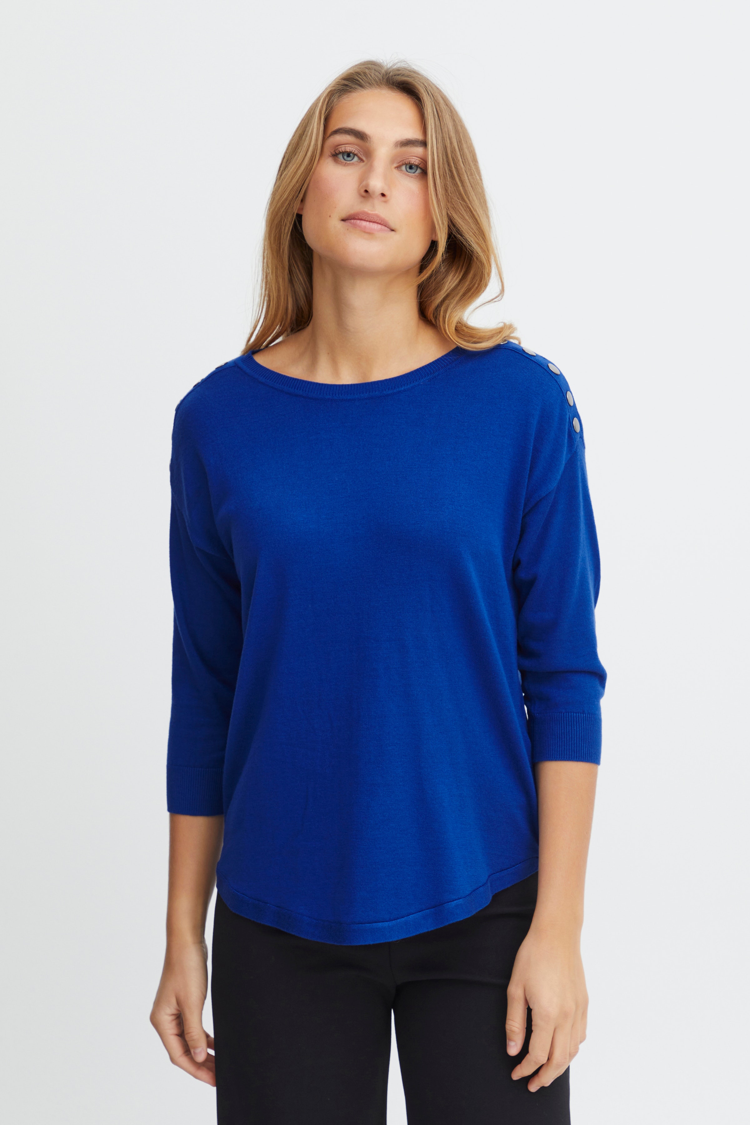 ZUBASIC Pullover LOOKBOOK FRONT 20607204-193952