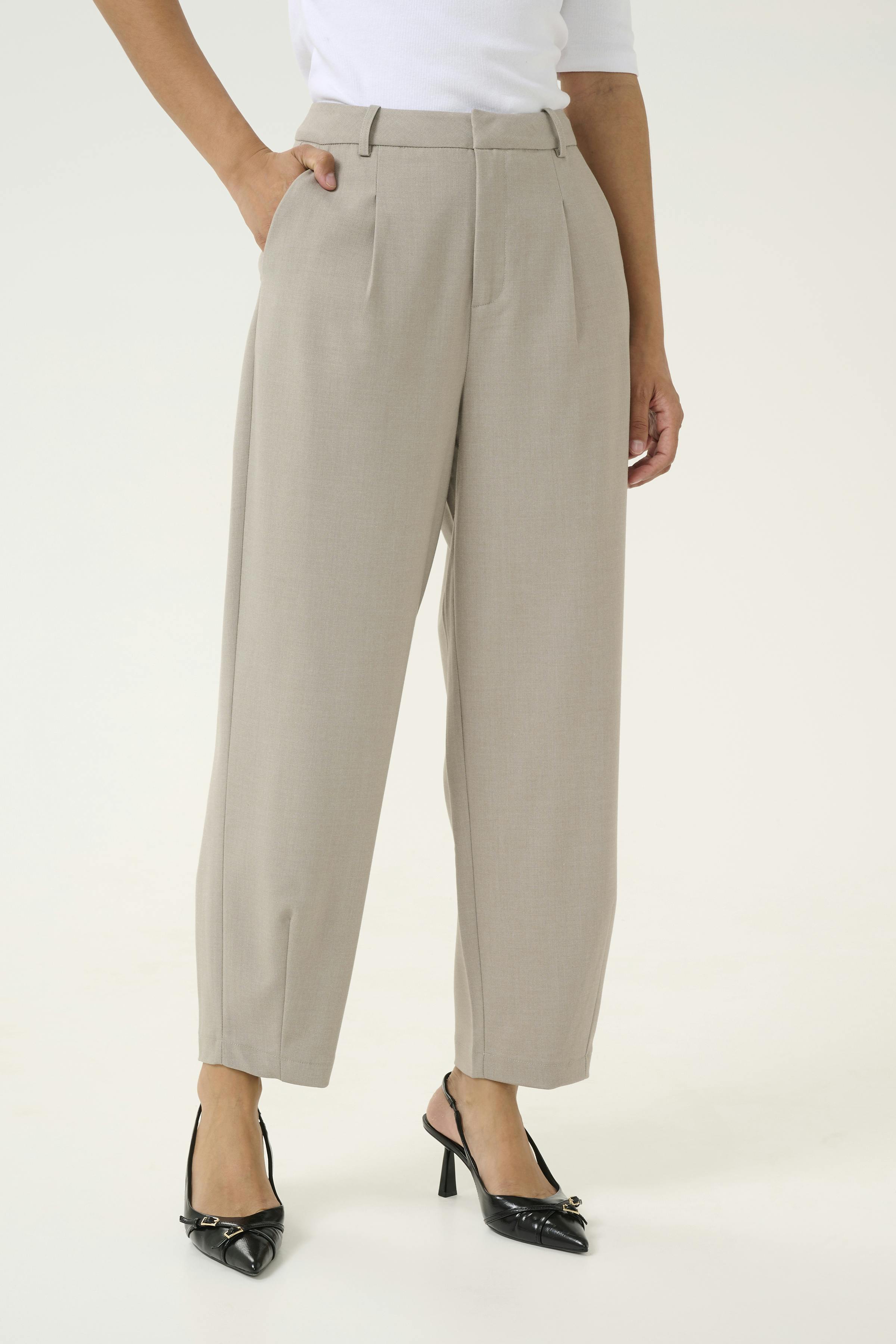 KAmerle Pantalon LOOKBOOK FRONT 10504769-1702051