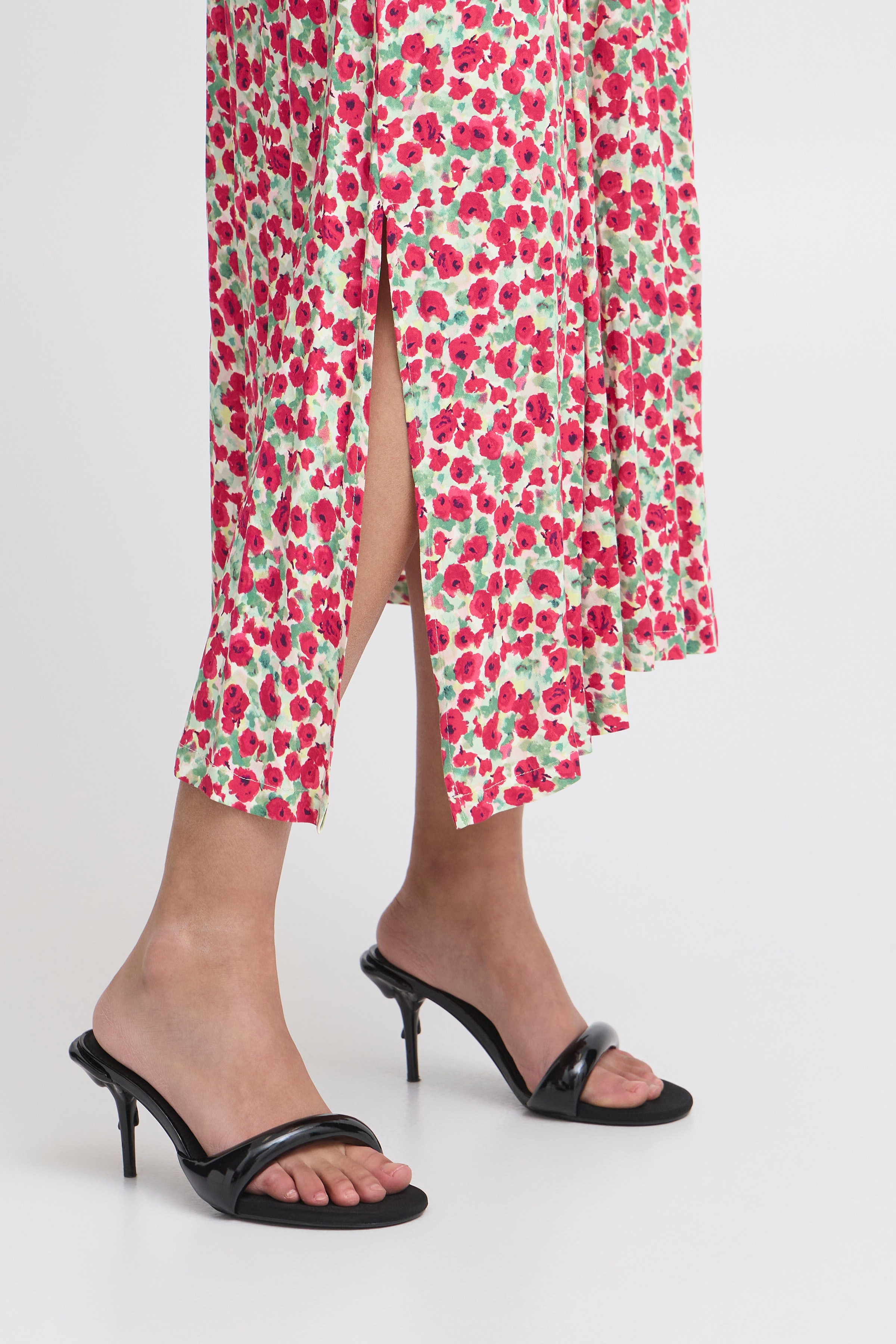 IHAYA Kjole LOOKBOOK DETAIL 20123315-204633