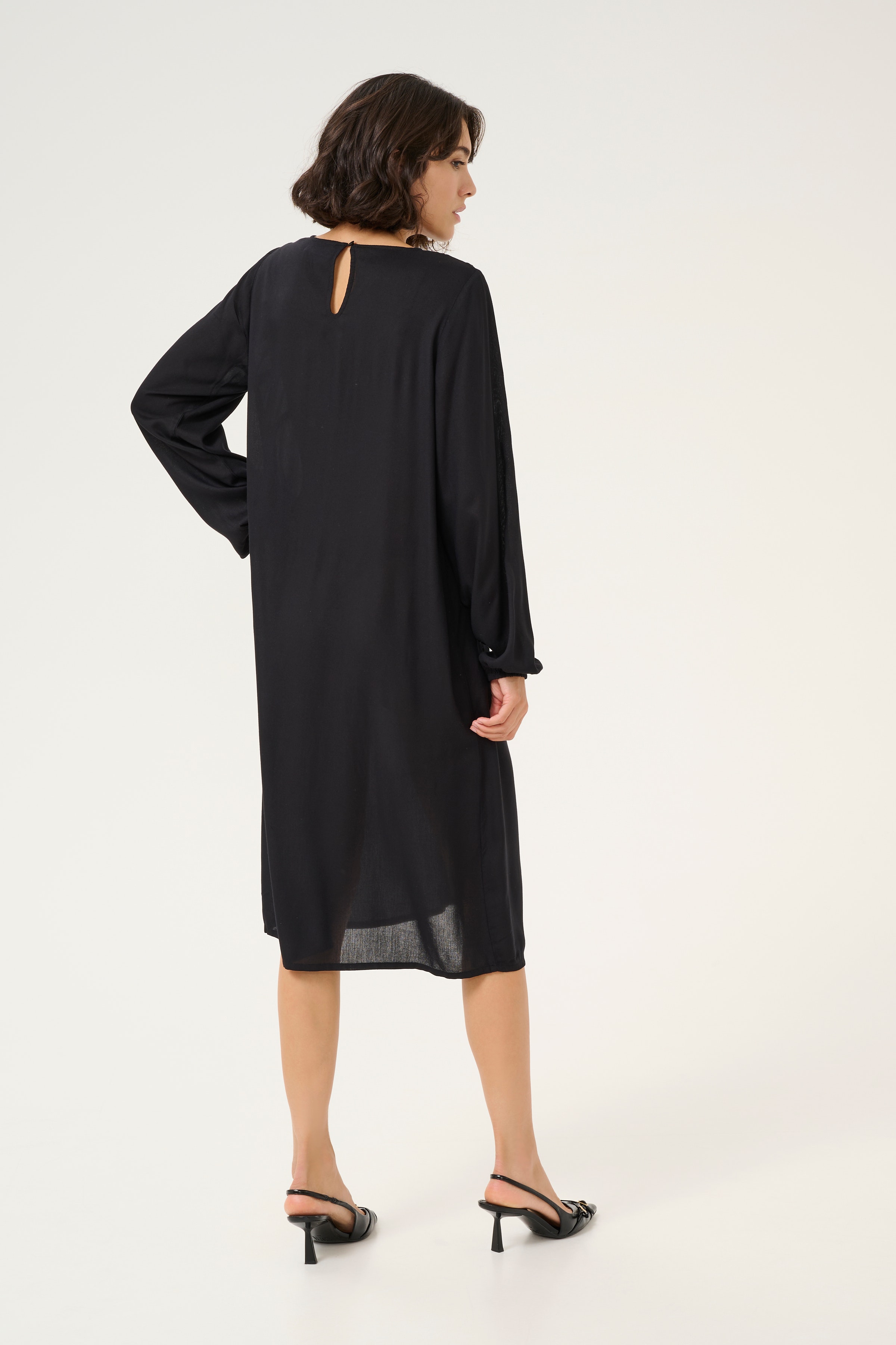 KAellanor Kjole LOOKBOOK BACK 10510026-100121