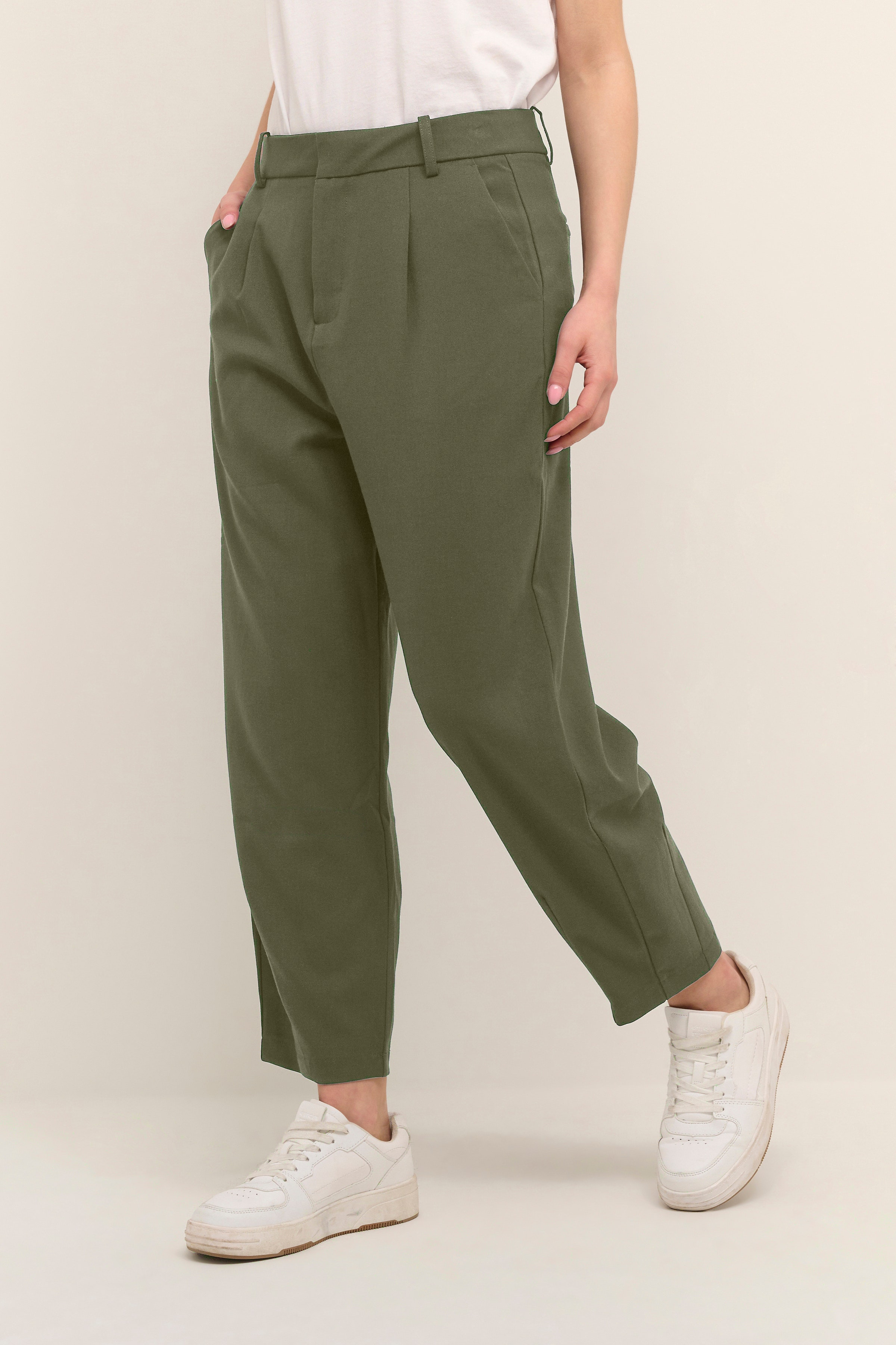 KAmerle Bukser LOOKBOOK FRONT 10504769-190511