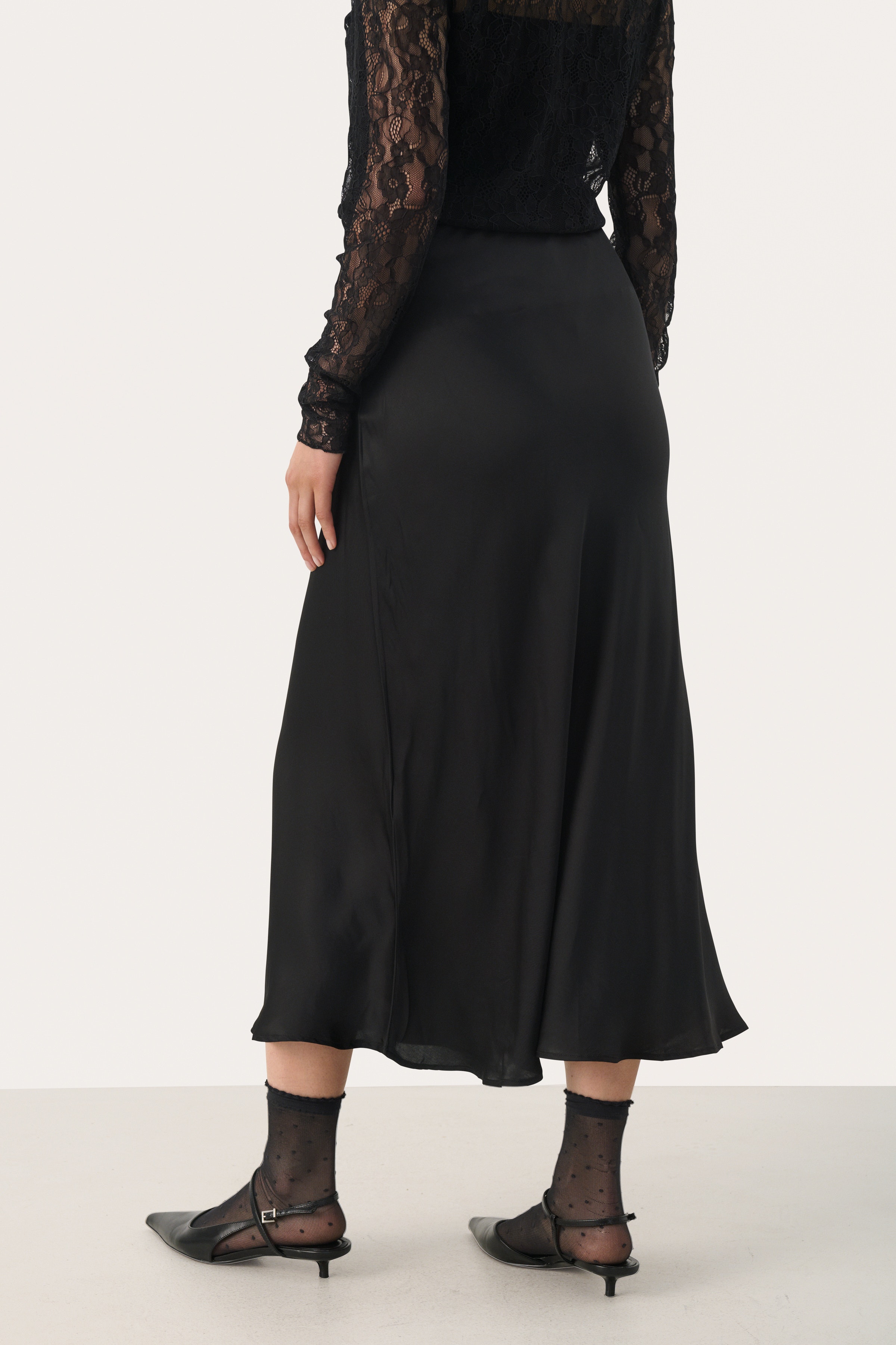 LaurinaPW Skirt LOOKBOOK BACK 30308872-194008