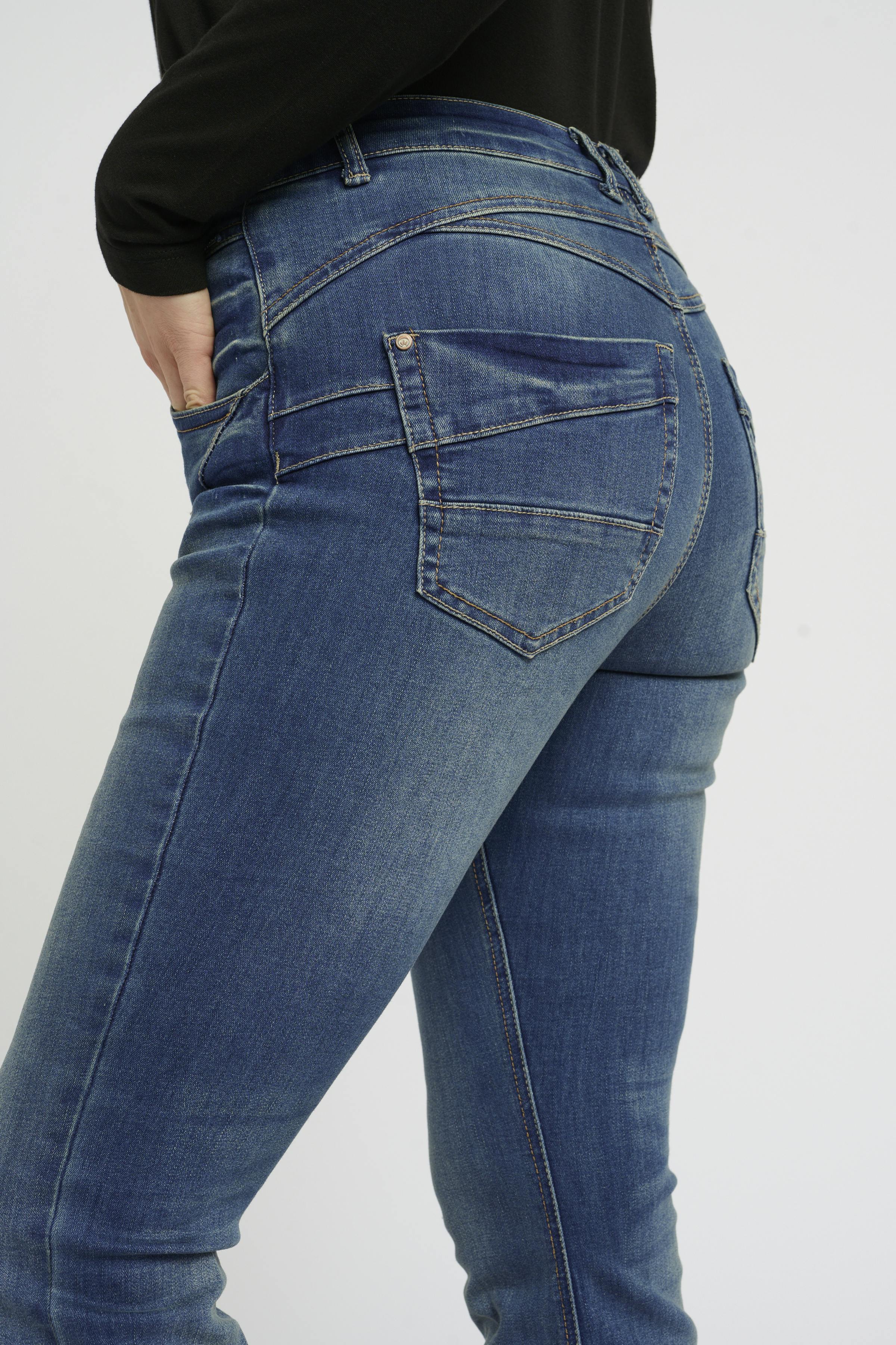 CRAmalie Jeans LOOKBOOK DETAIL 10650697-100118