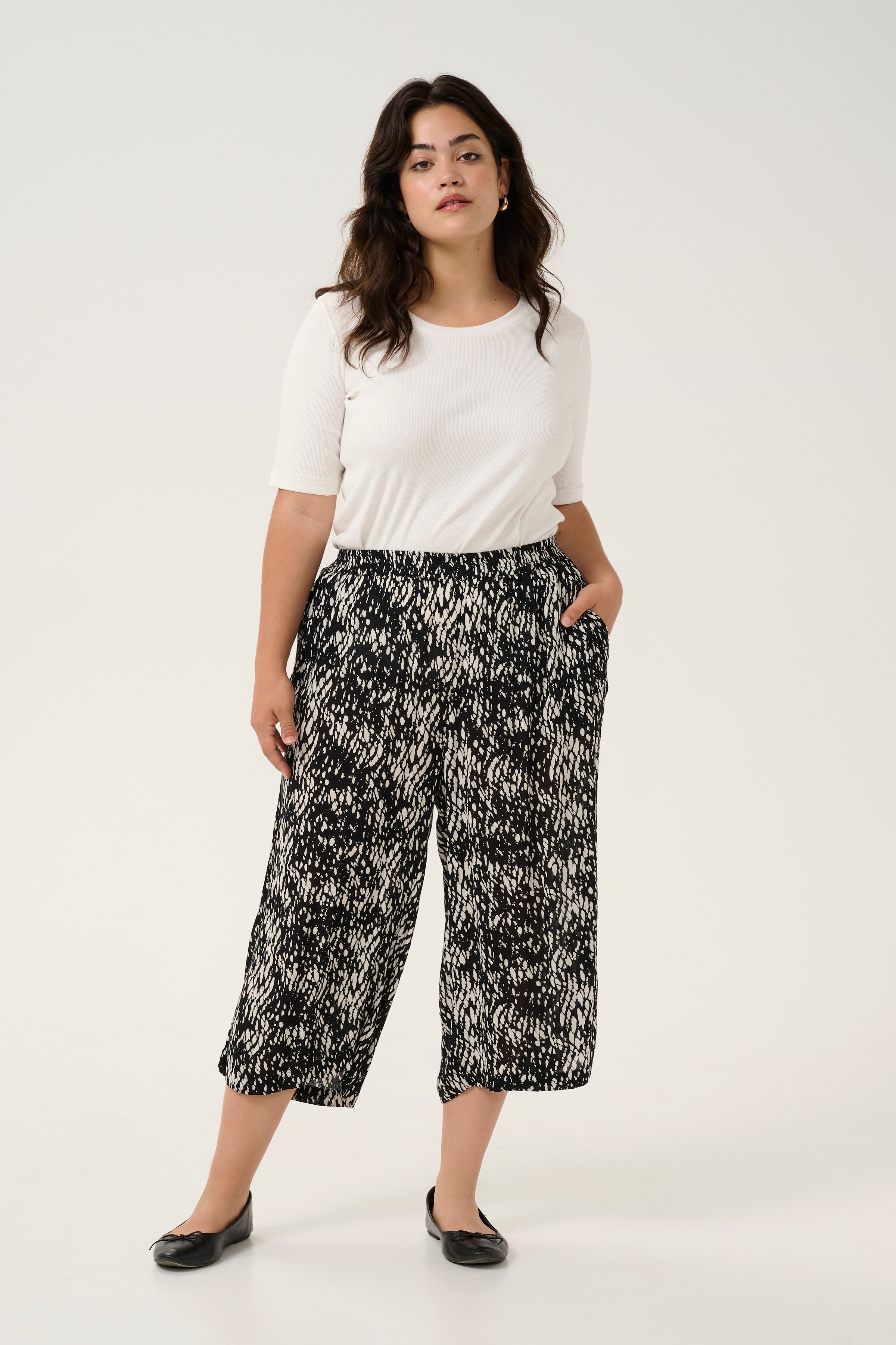 KCami Trousers LOOKBOOK FRONT 10582355-105799