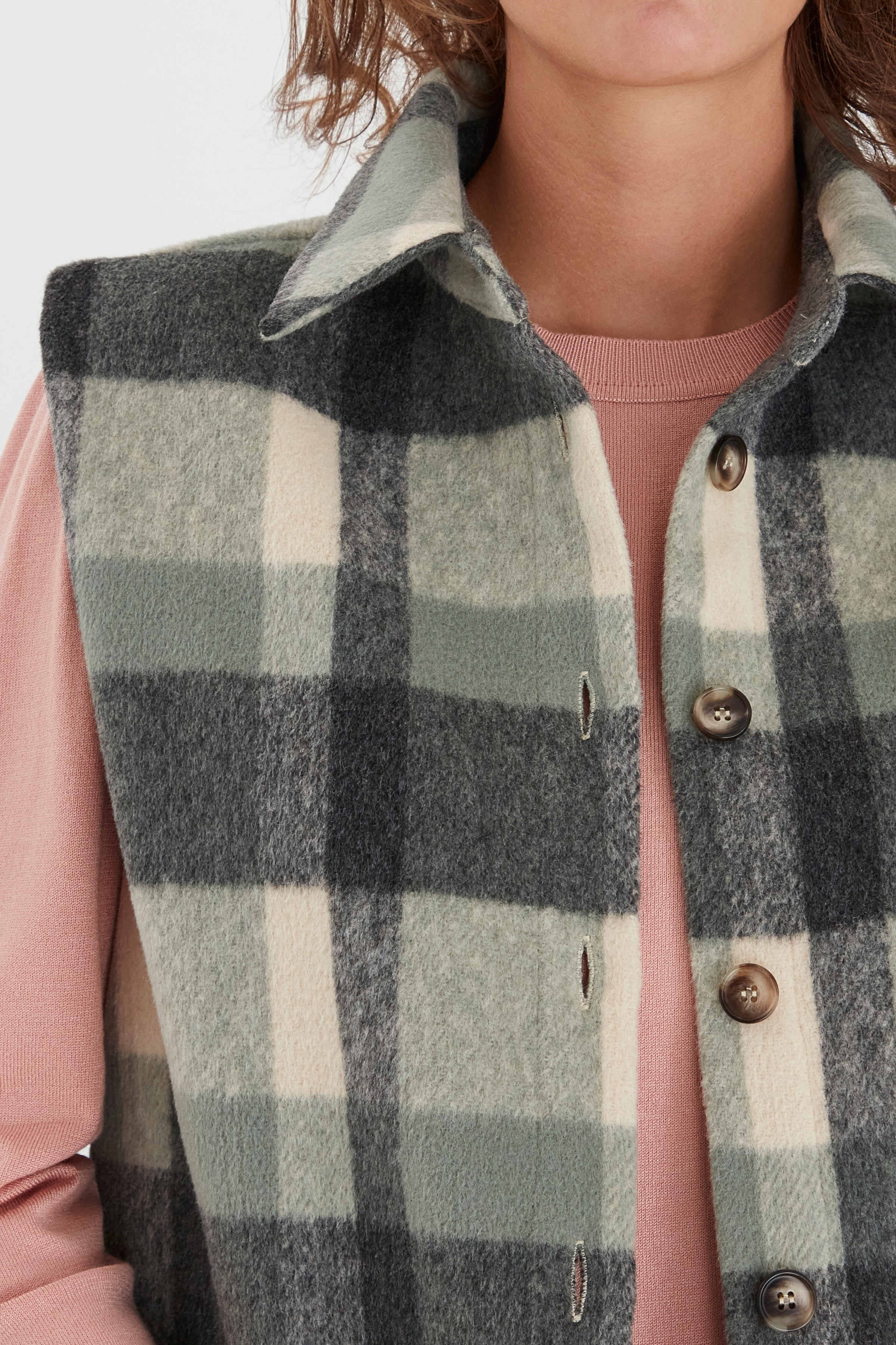 Väst LOOKBOOK DETAIL 20609704-200655