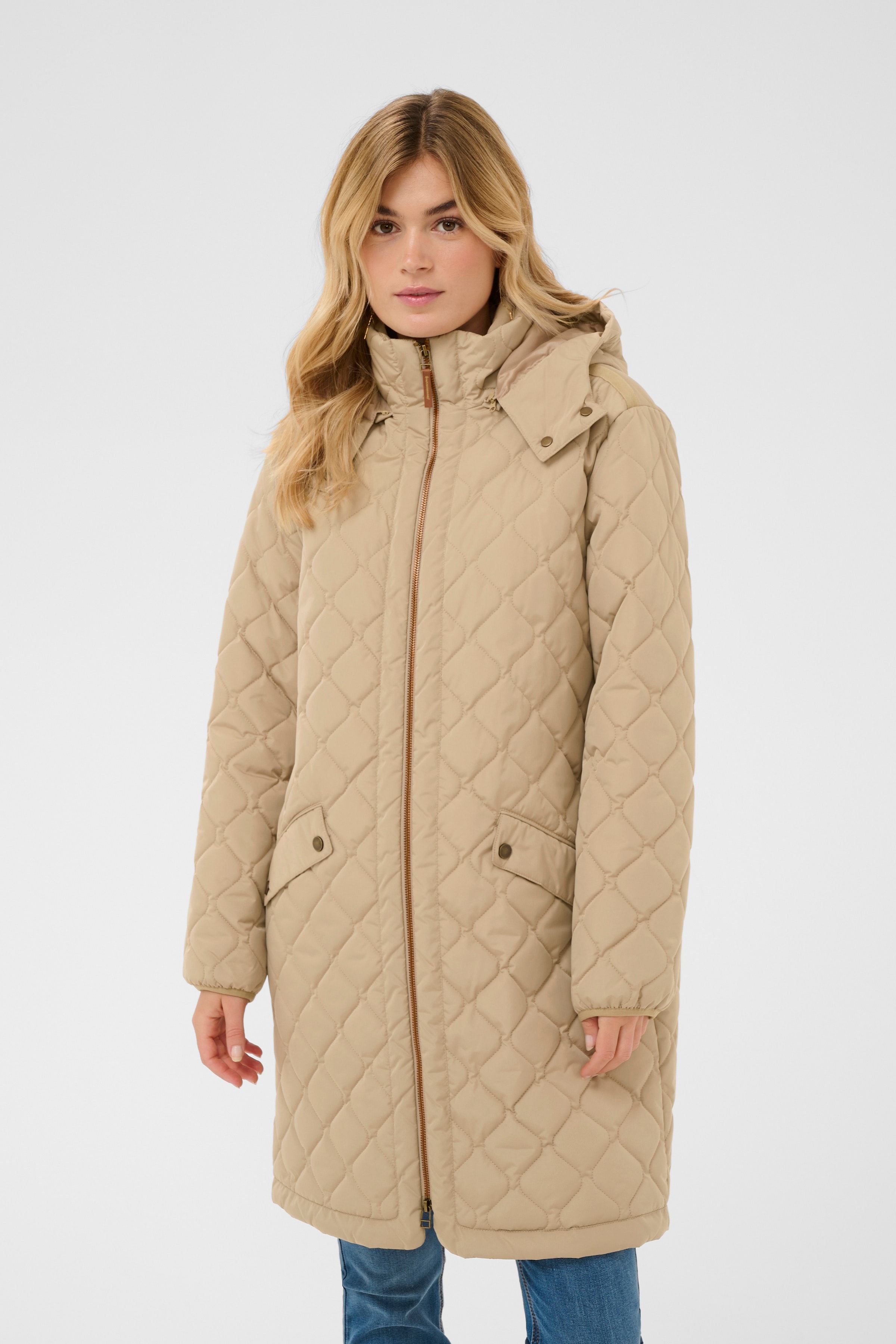 CRArwen Outerwear LOOKBOOK FRONT 10612773-171312