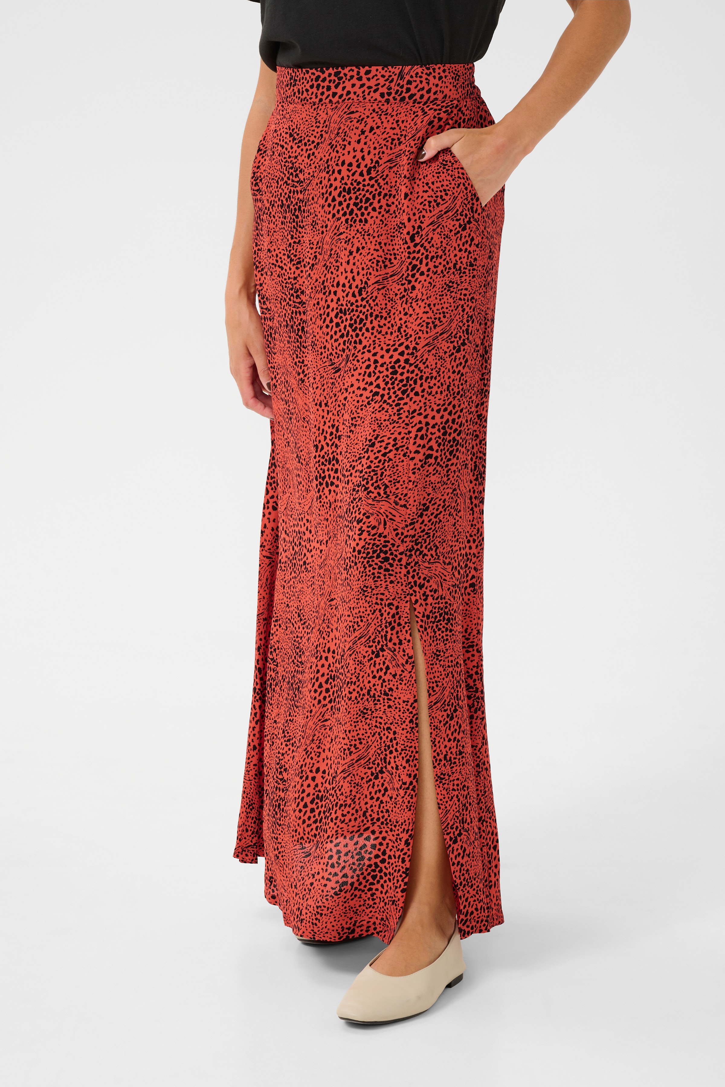 KAliana Skjørt LOOKBOOK FRONT 10509927-107428