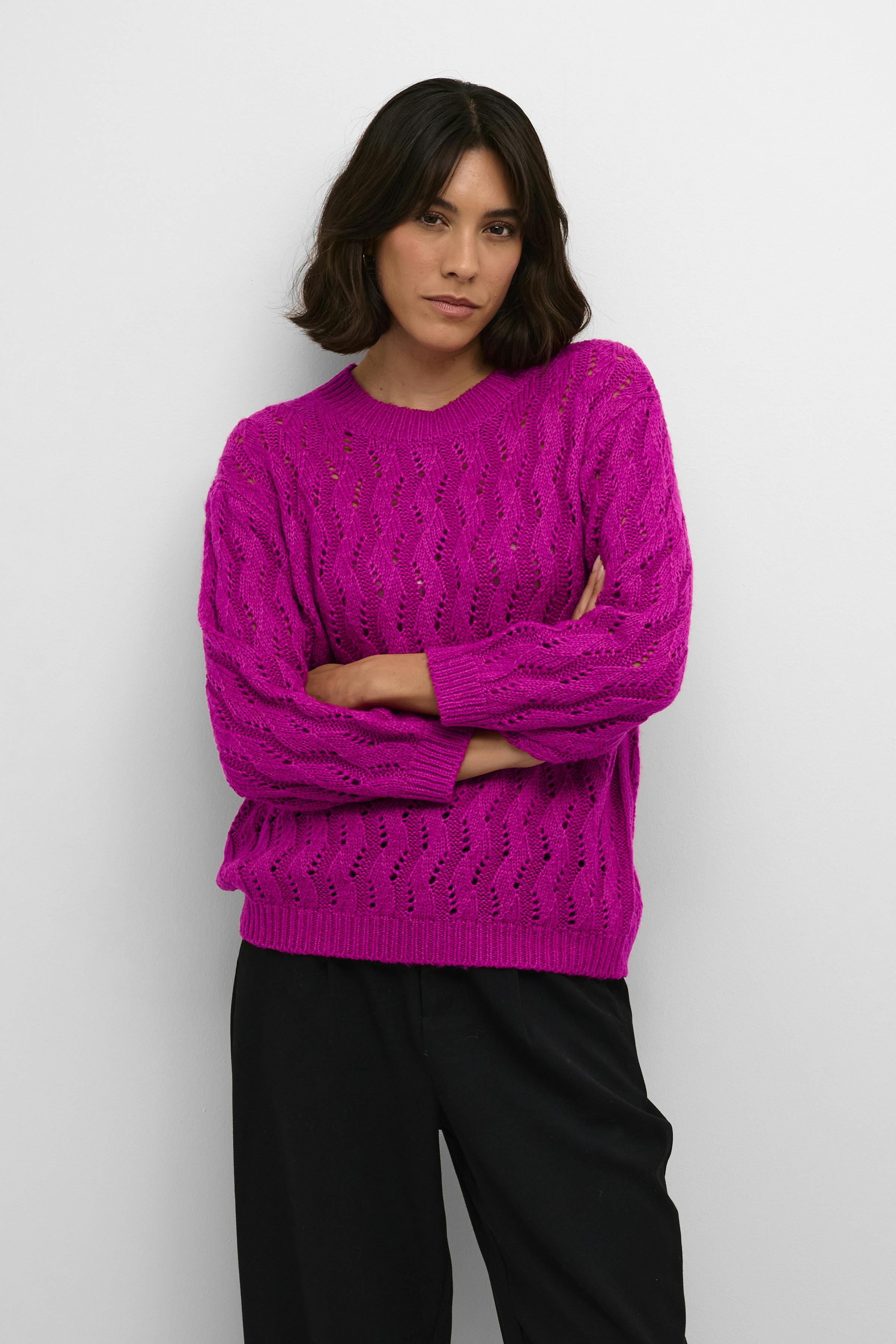 KAlena Pullover LOOKBOOK FRONT 10508807-192434