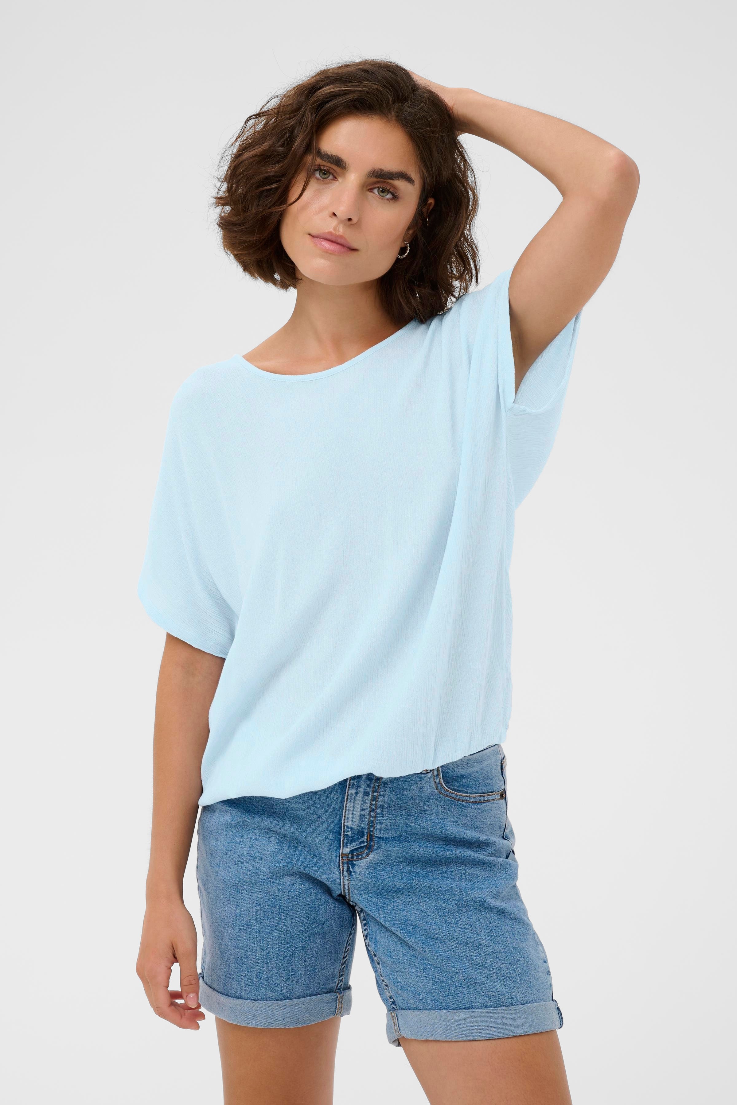 KAamber Bluse LOOKBOOK FRONT 10500781-144005