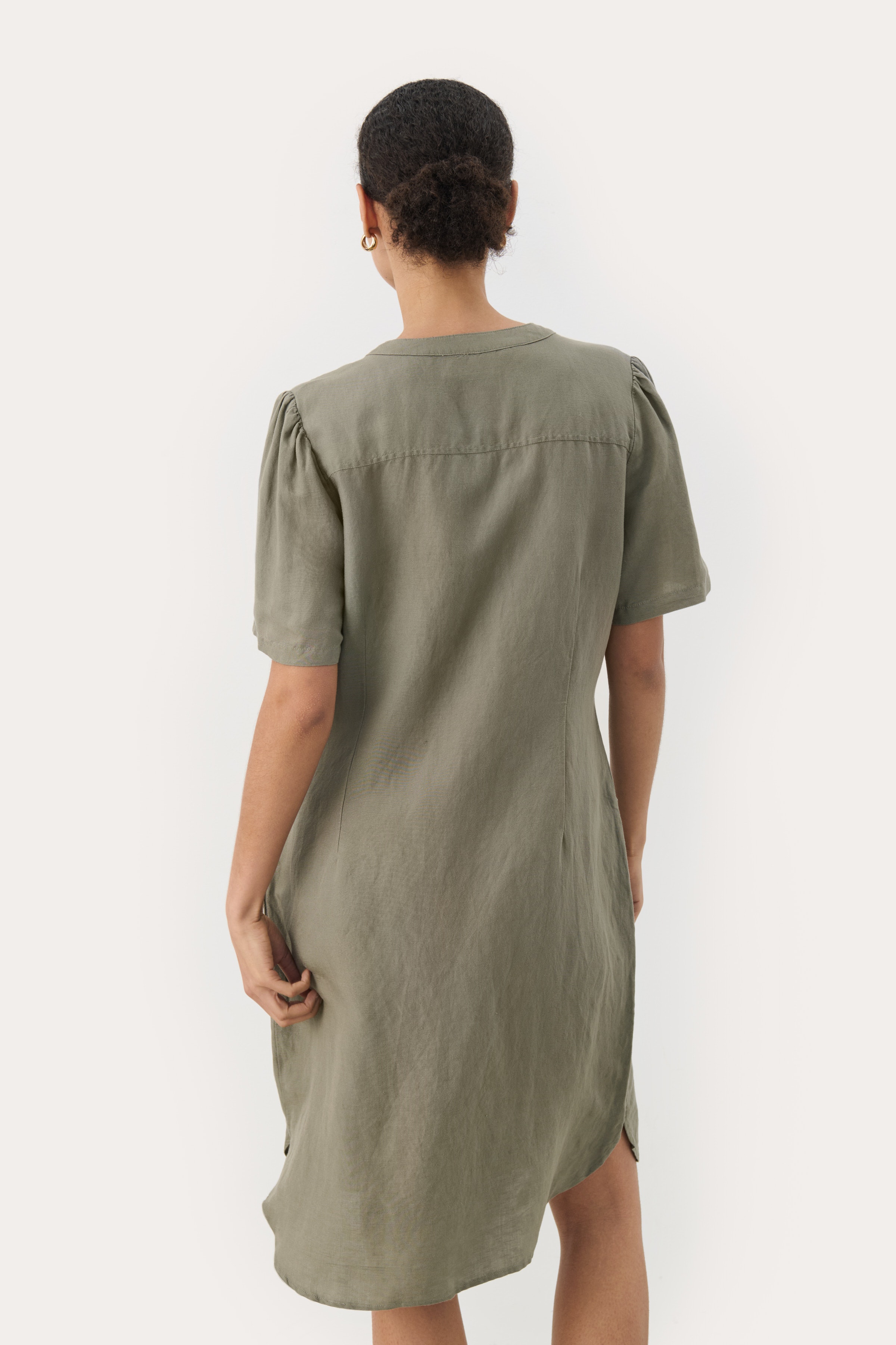 AminasePW Kjole LOOKBOOK BACK 30309571-170613