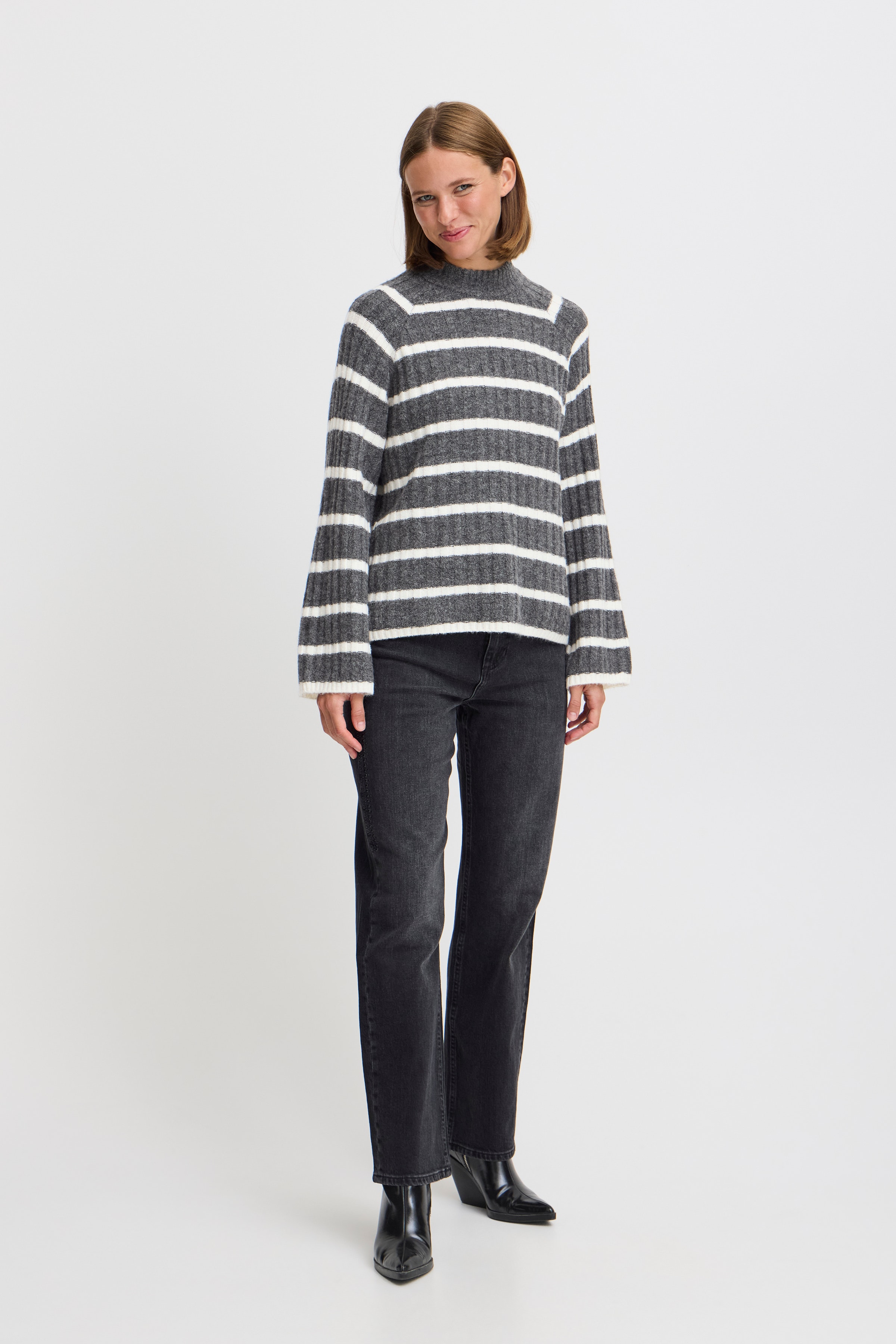 BYMARIANNE Pullover LOOKBOOK FRONT 20815643-200538