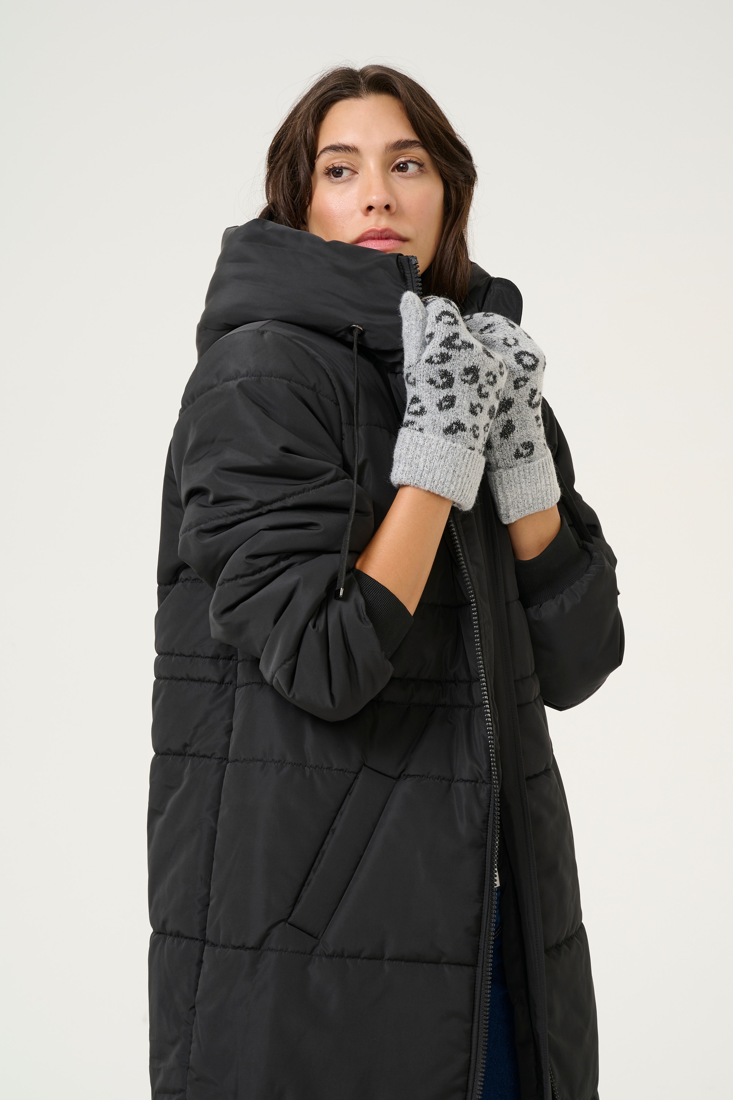 KAmolly Hansker LOOKBOOK FRONT 10509952-100123
