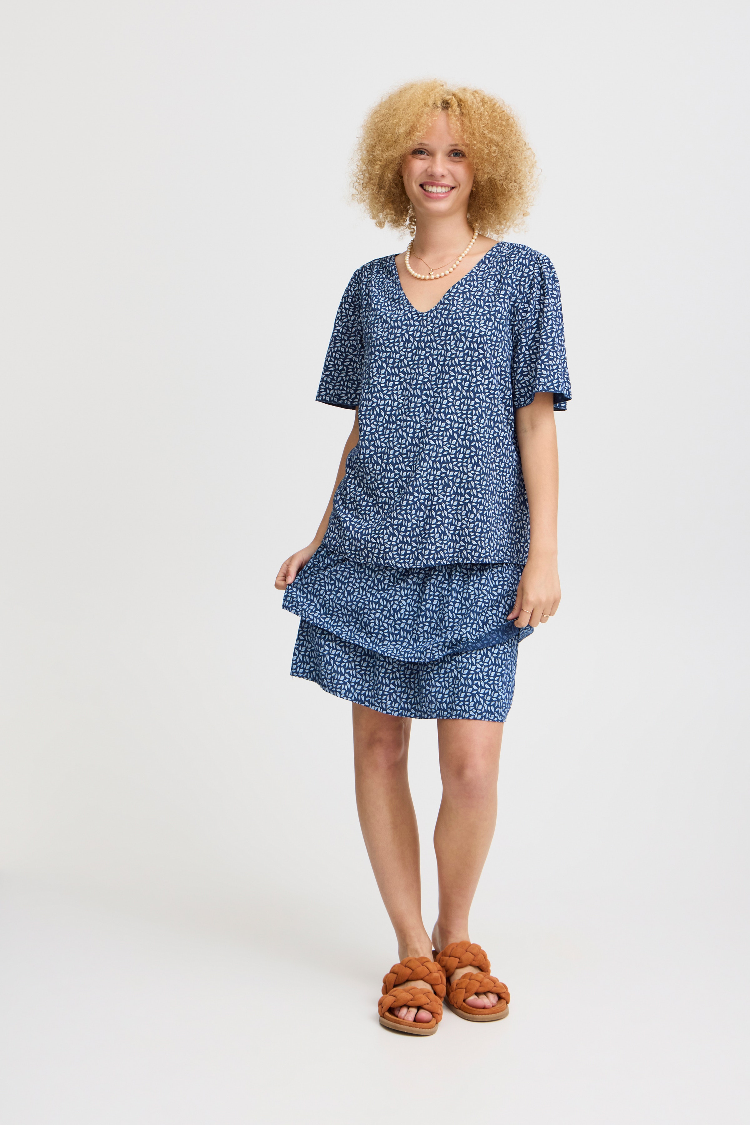 SBGINA Bluse LOOKBOOK DETAIL 22100632-193923