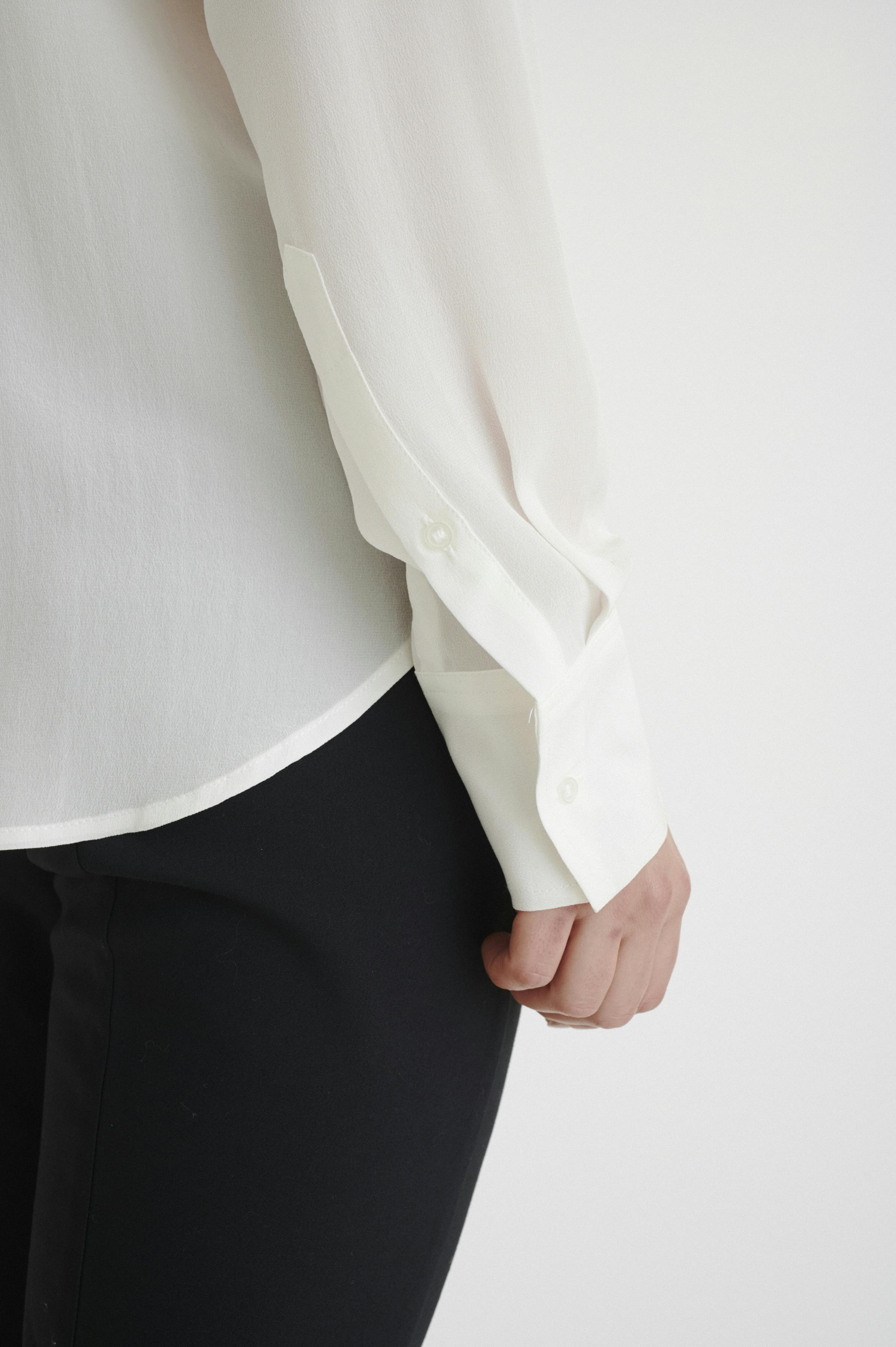 Lucie Shirt LOOKBOOK DETAIL 30104238-10051