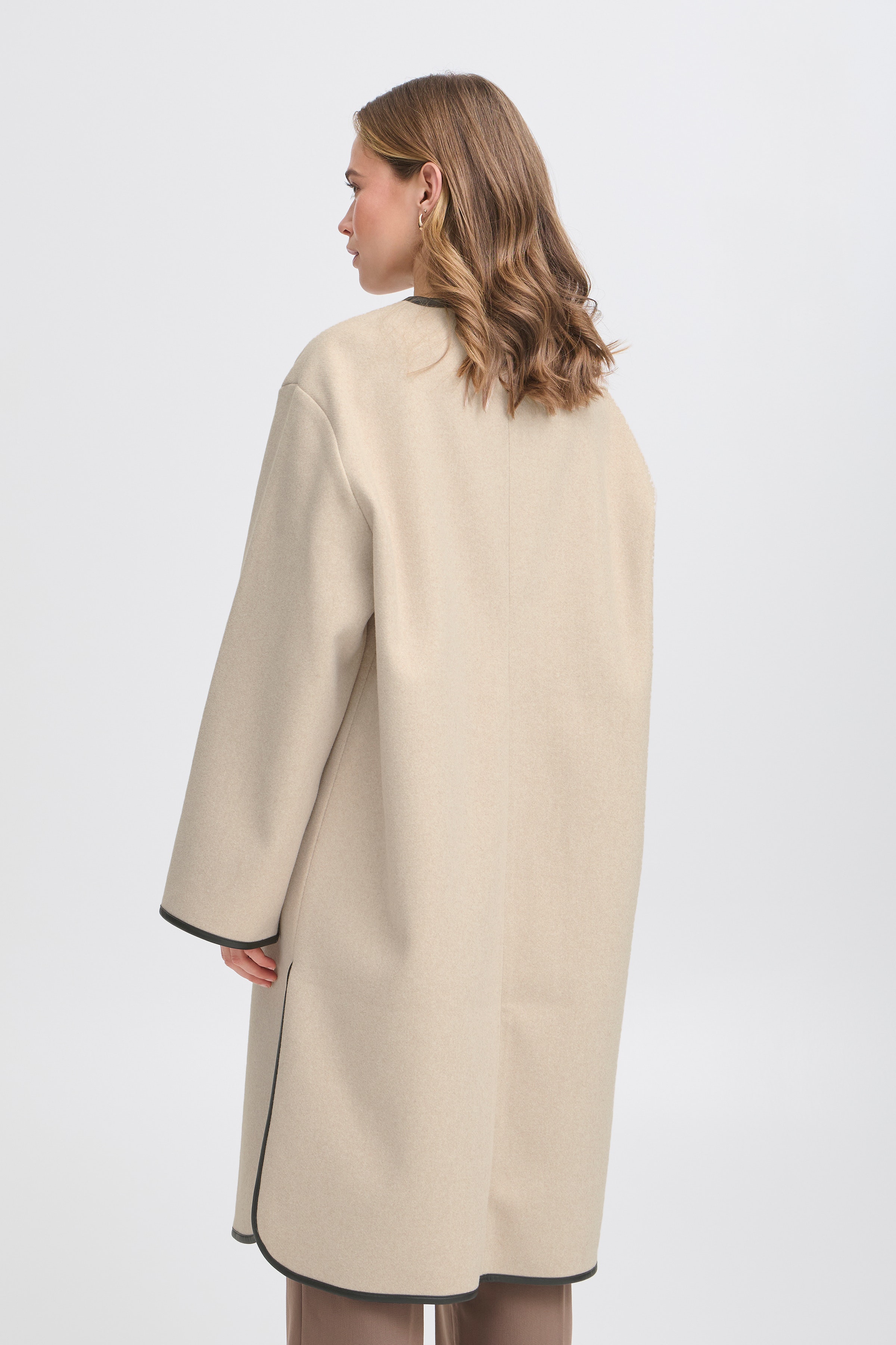 FRELISABETH Outerwear LOOKBOOK BACK 20615638-200662