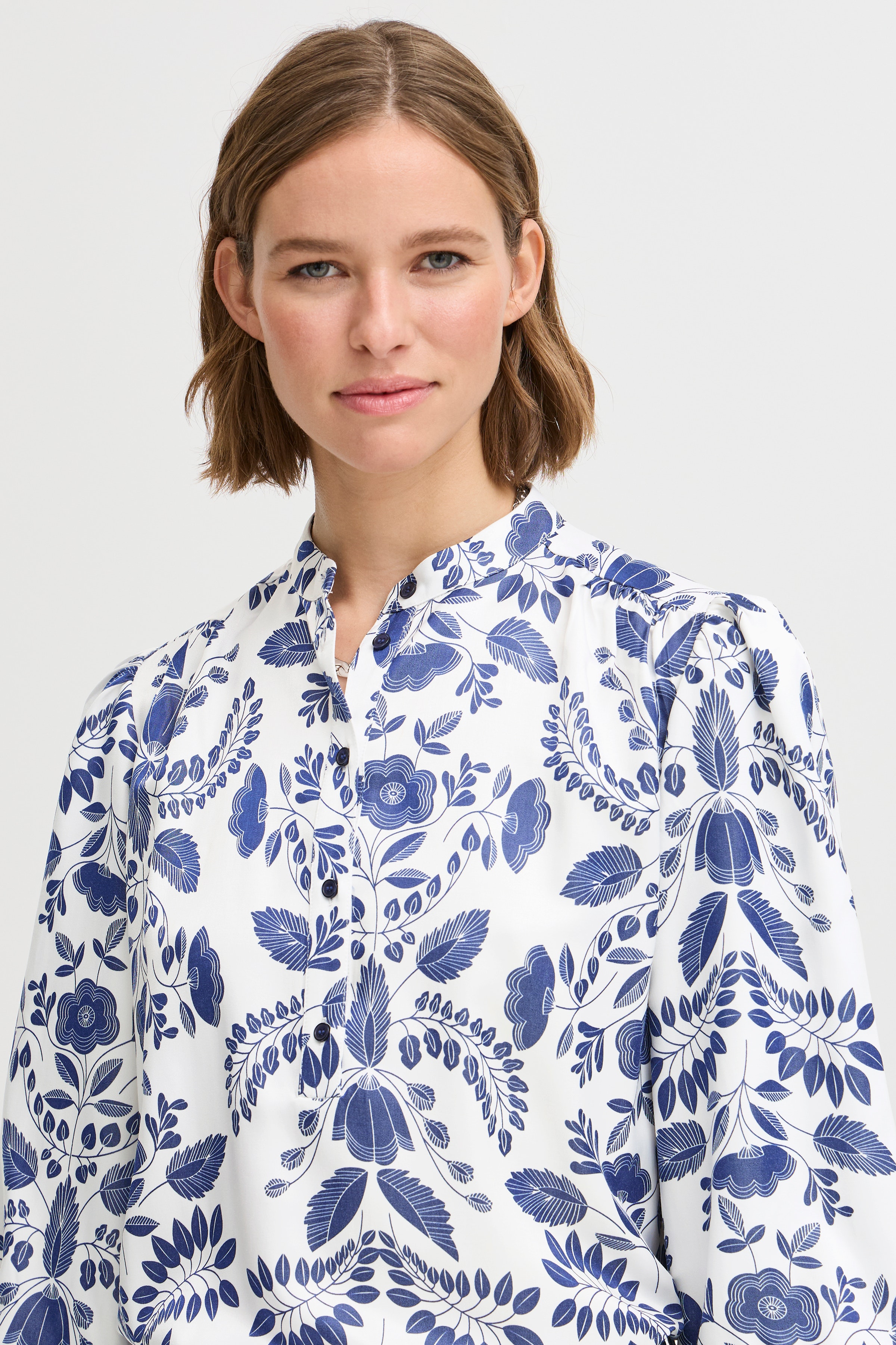 BYISOLDA Bluse LOOKBOOK DETAIL 20816189-204076