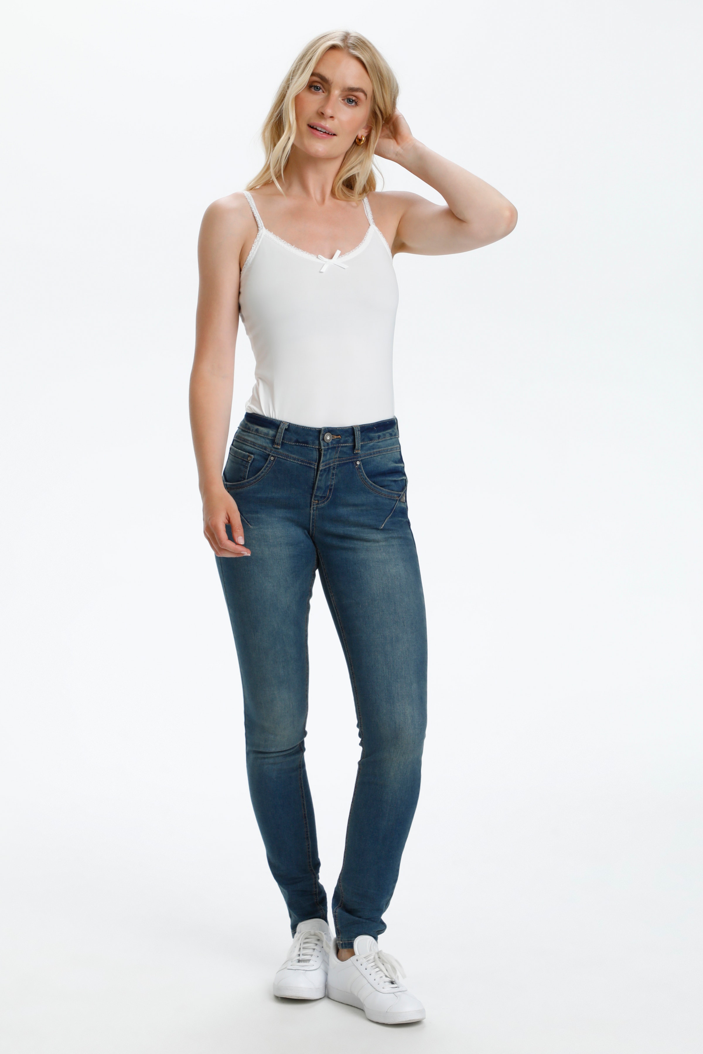 Top LOOKBOOK FRONT 10604412-60034
