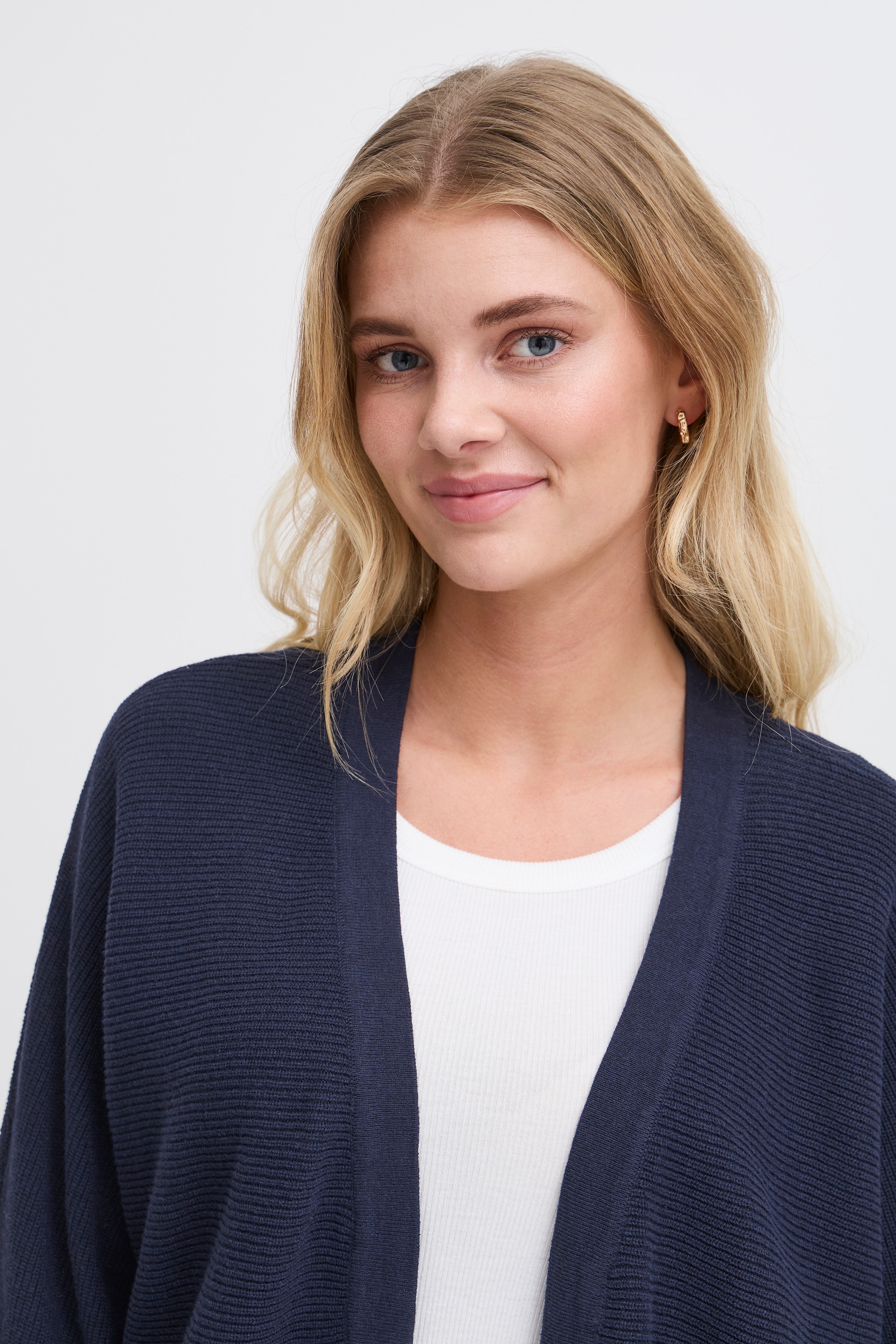 FRSINJA Cardigan LOOKBOOK DETAIL 20615536-193923