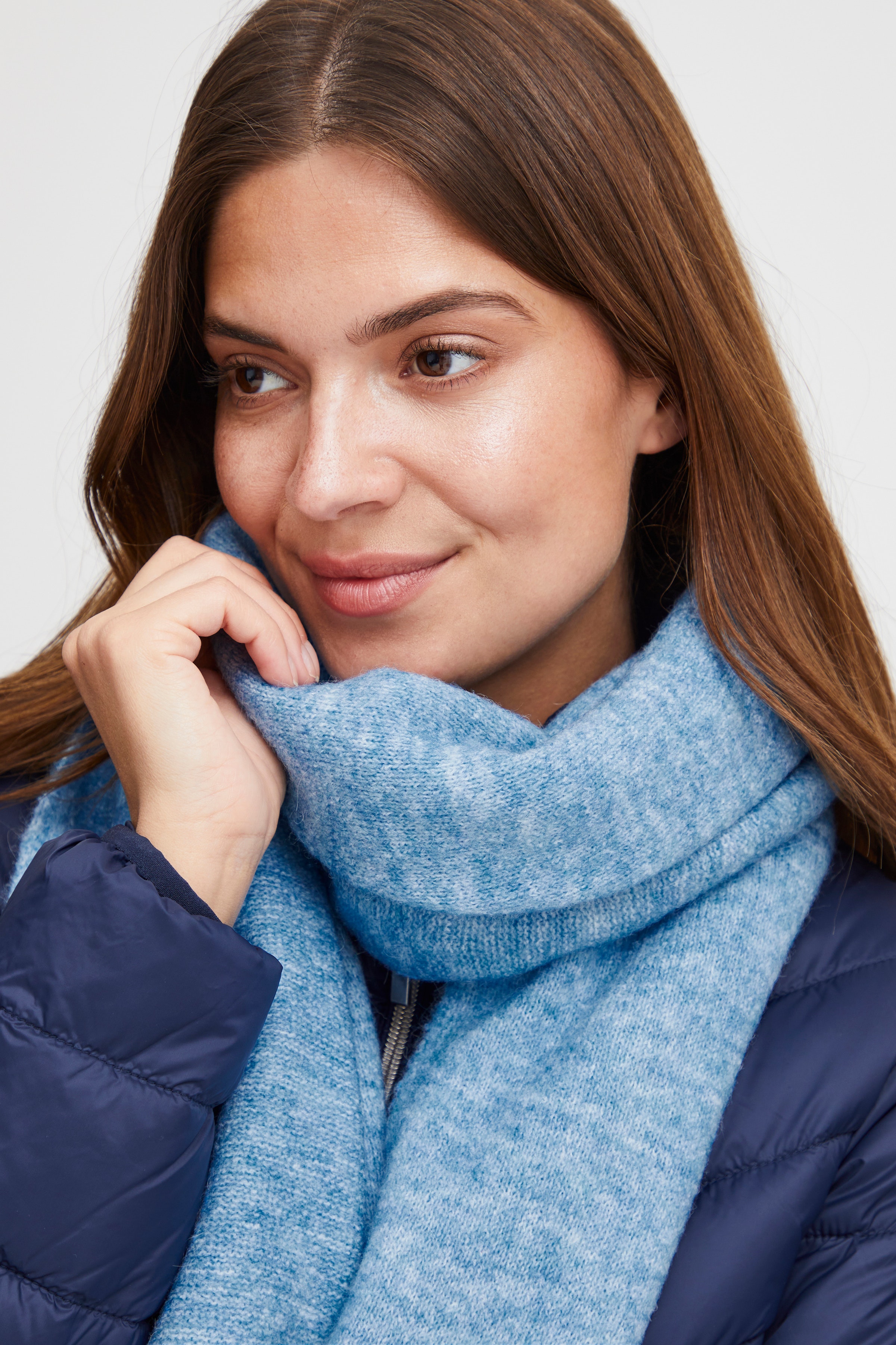 FRSANDY Sjaal LOOKBOOK DETAIL 20611014-1443181