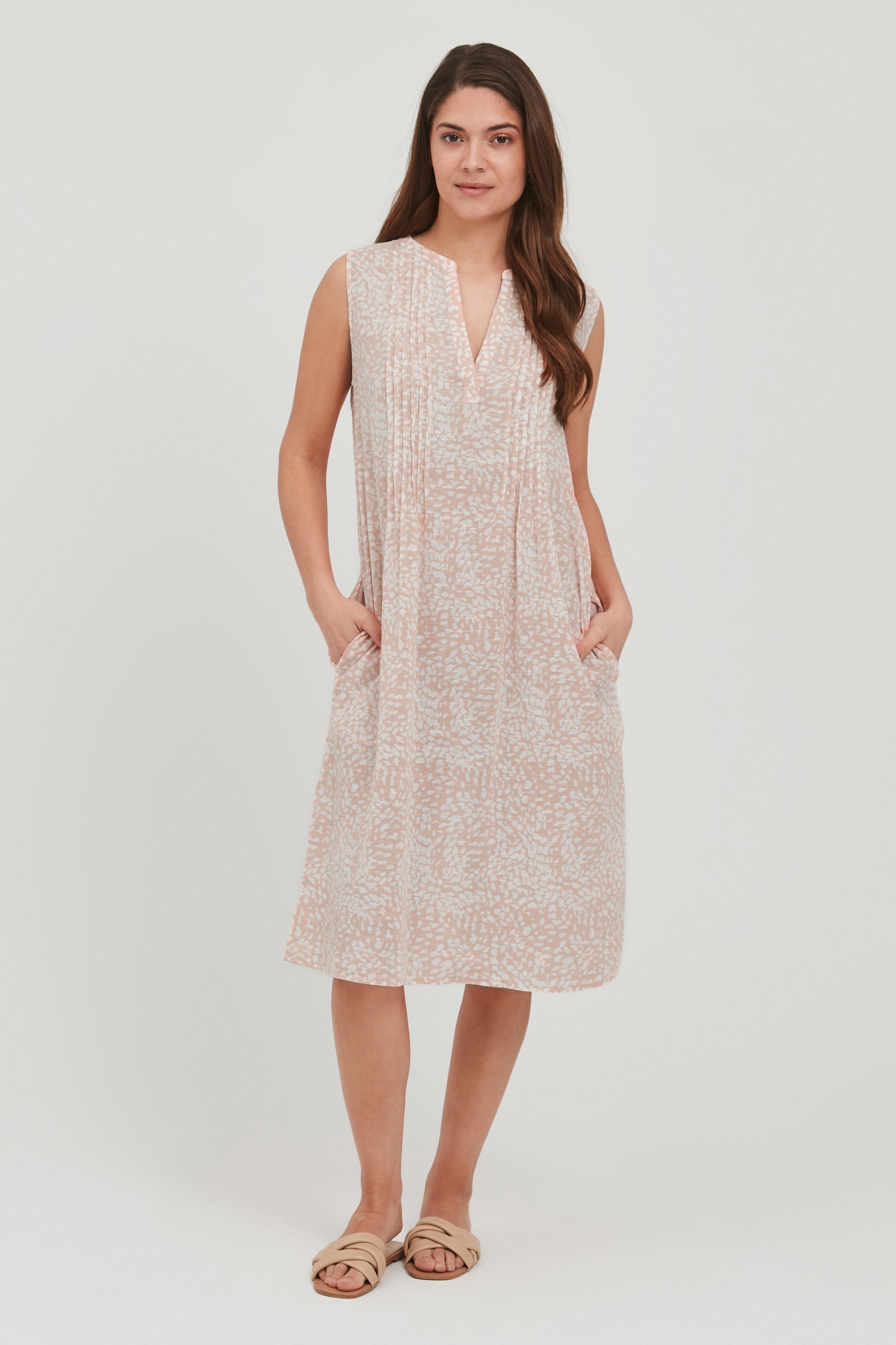 Dress LOOKBOOK FRONT 20609331-200515