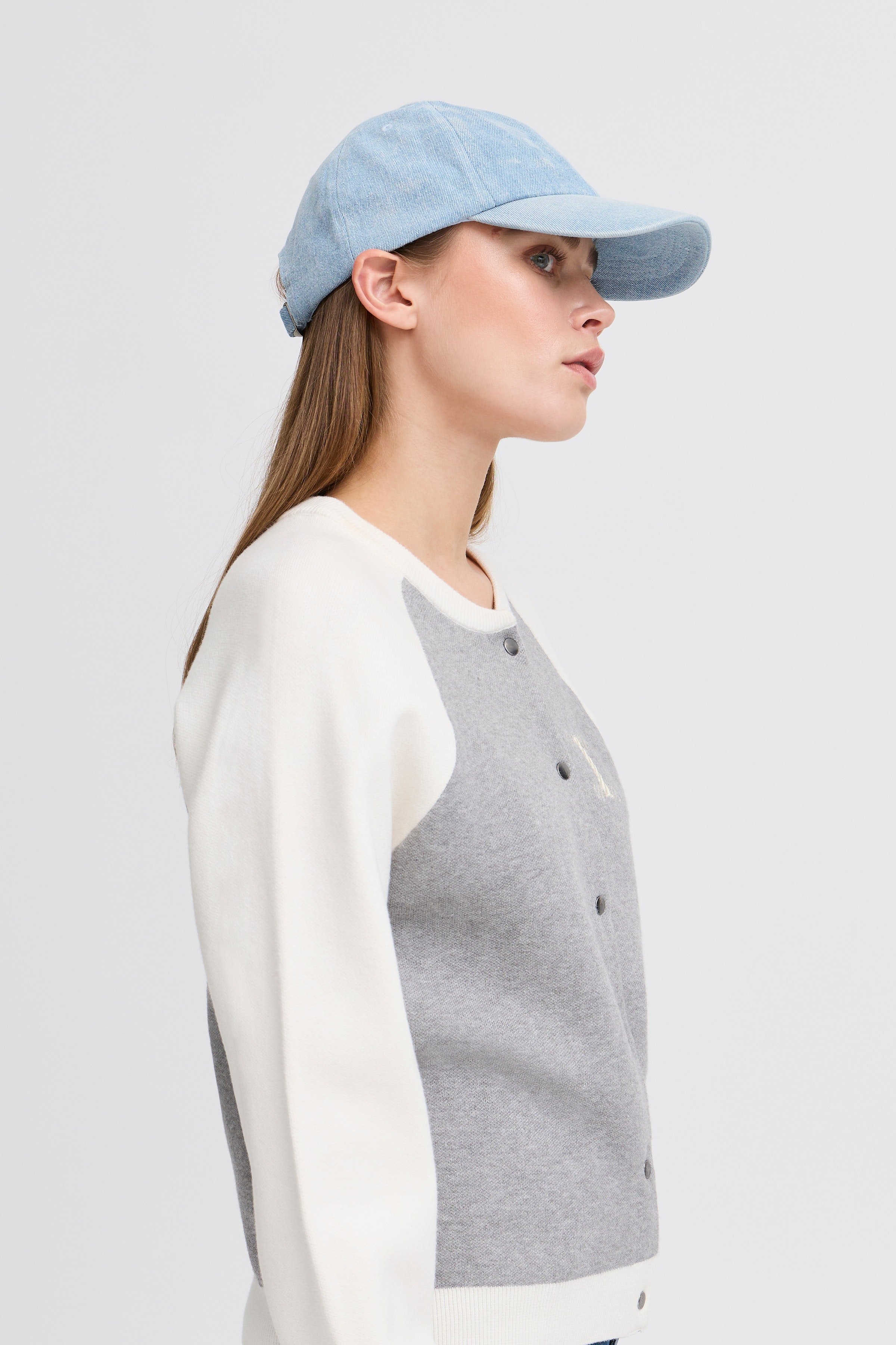 IAKHATY Cap LOOKBOOK FRONT 20122750-201123