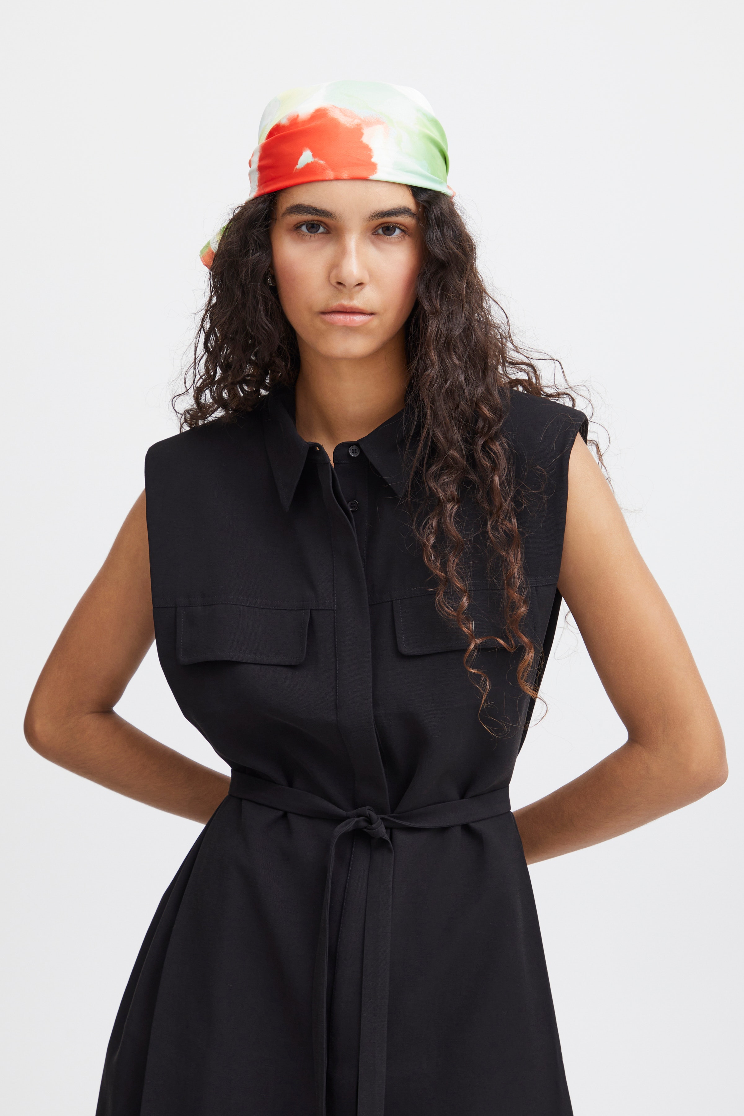 IANADA Skjerf LOOKBOOK FRONT 20121107-171558