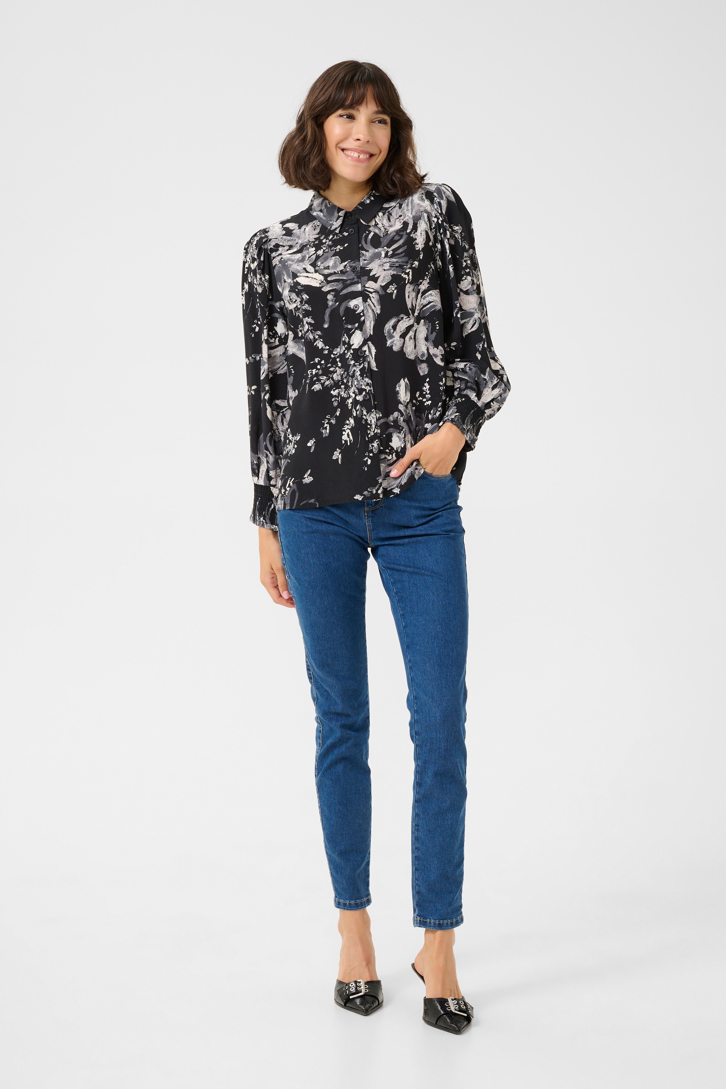KAisa Skjorte LOOKBOOK FRONT 10509793-107152