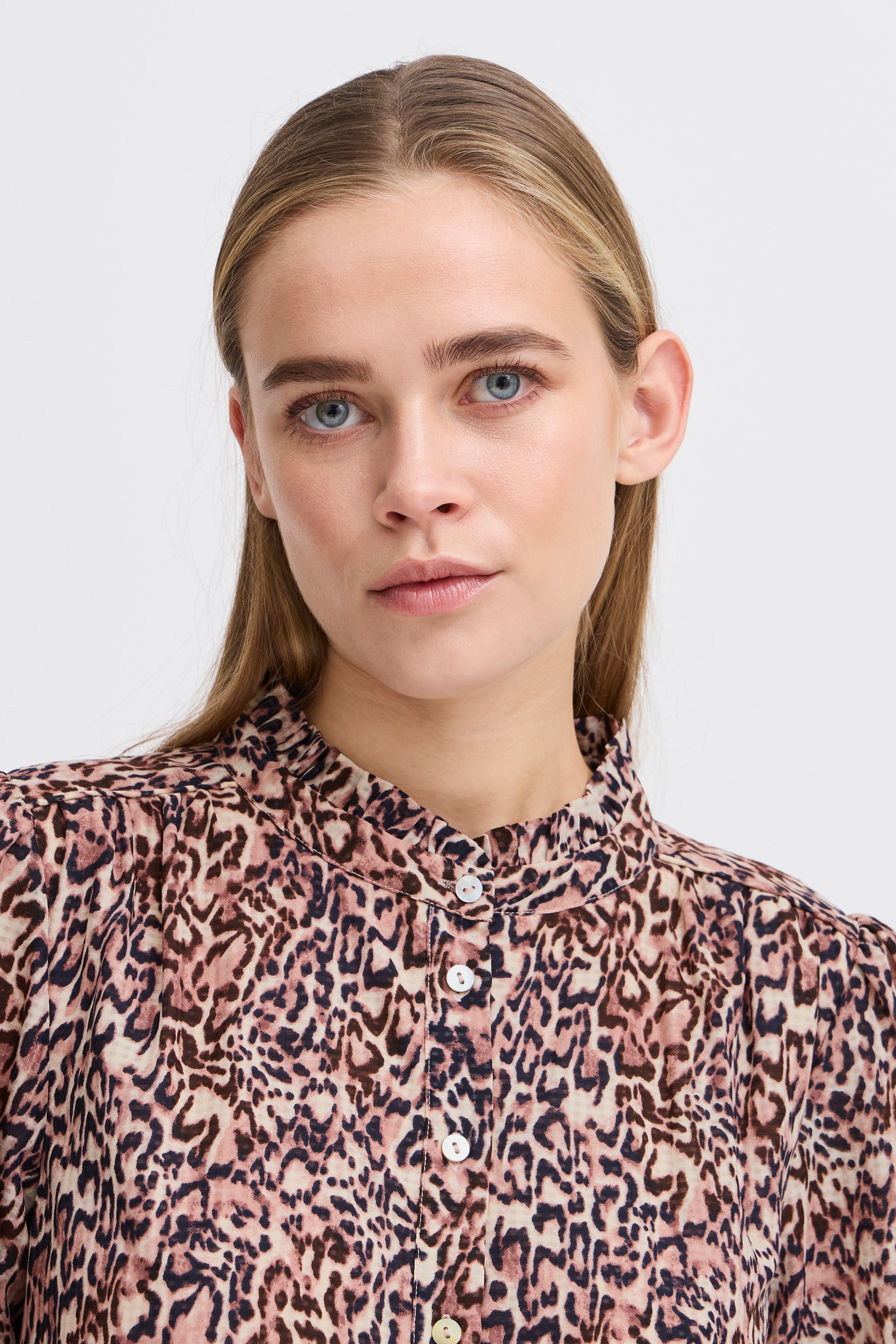IHSAFARY Kjole LOOKBOOK DETAIL 20122344-203979
