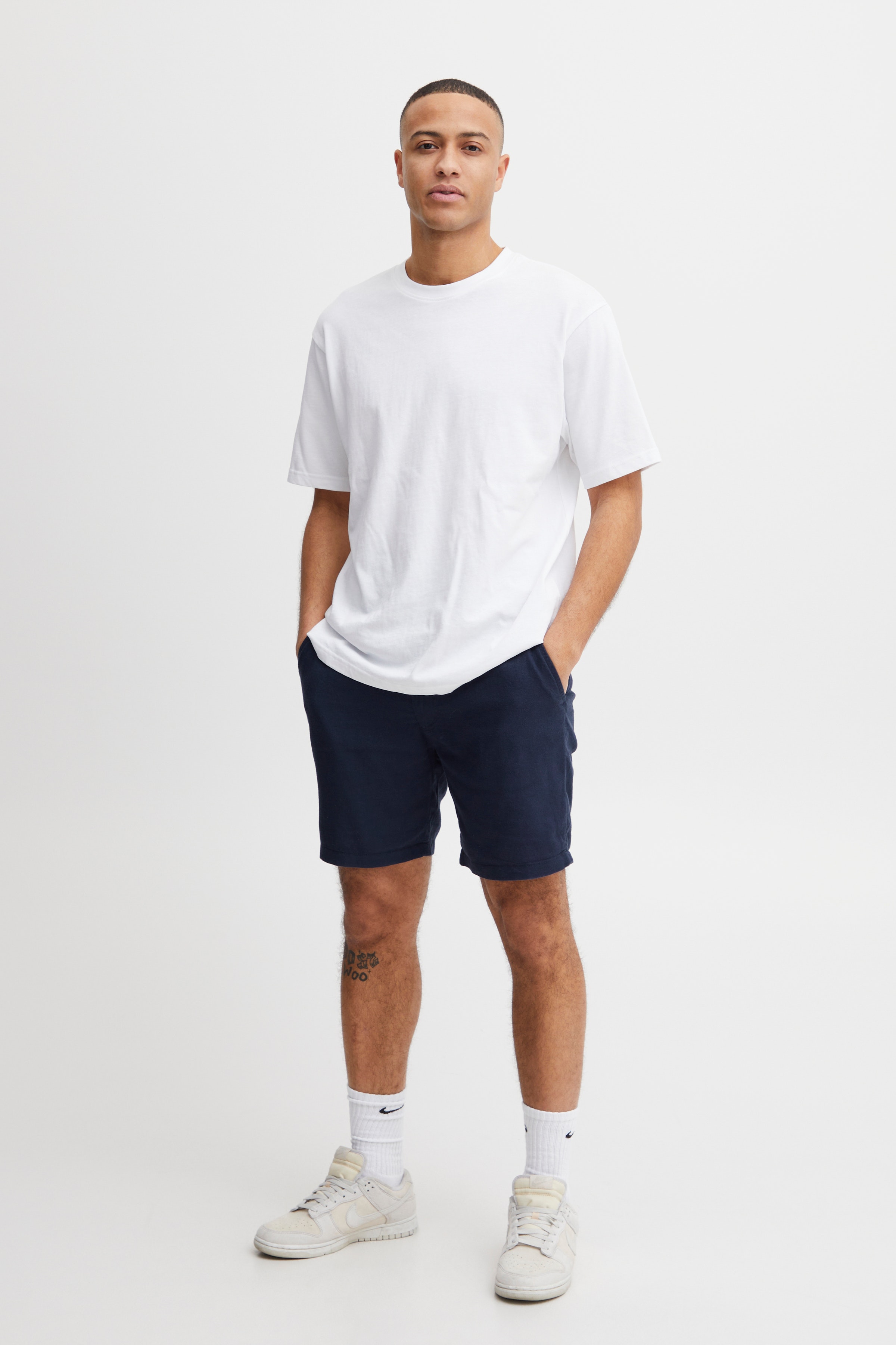 SDAURELIUS Shorts LOOKBOOK FRONT 21106783-194010