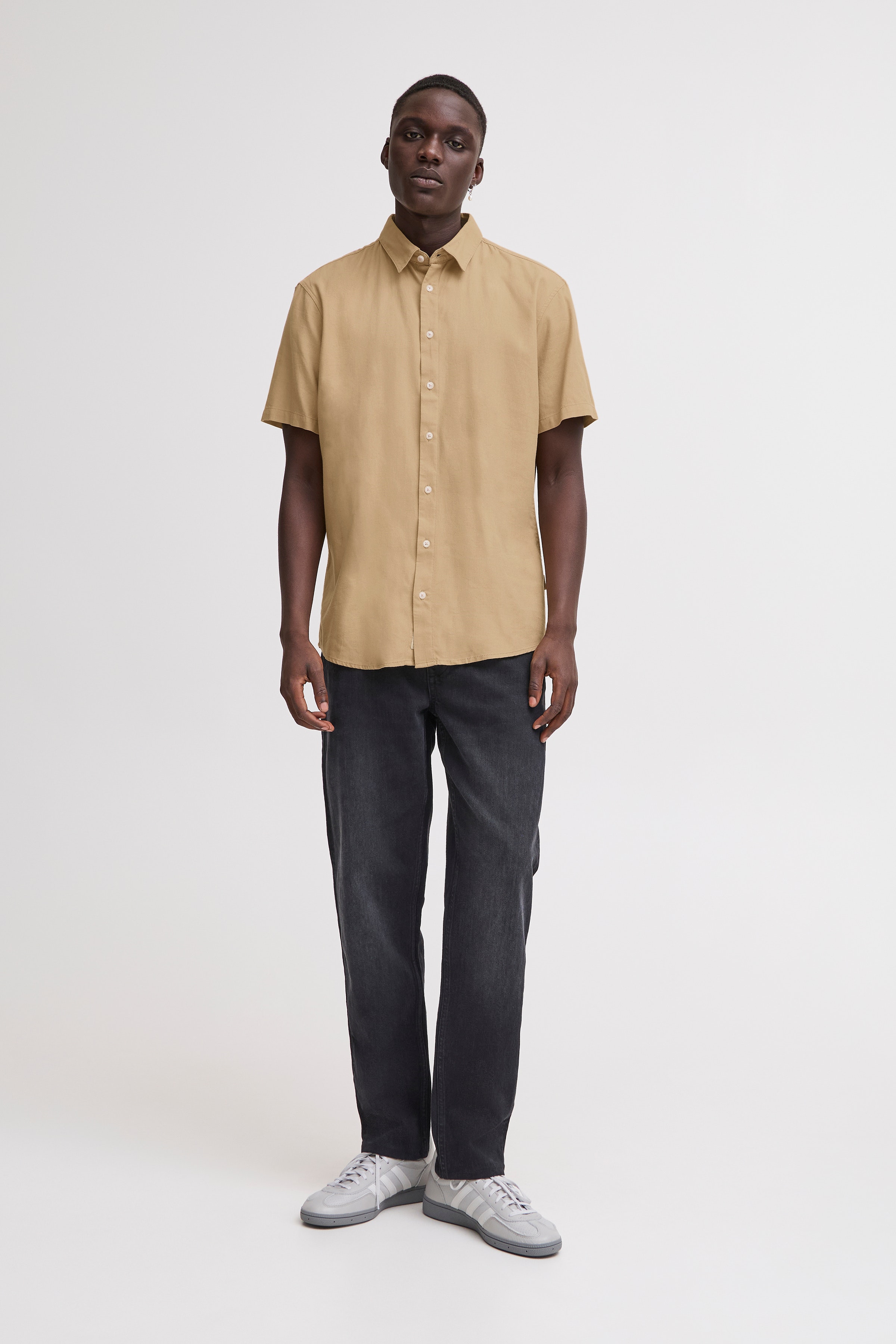 Short sleeved shirt LOOKBOOK FRONT 20717866-161315
