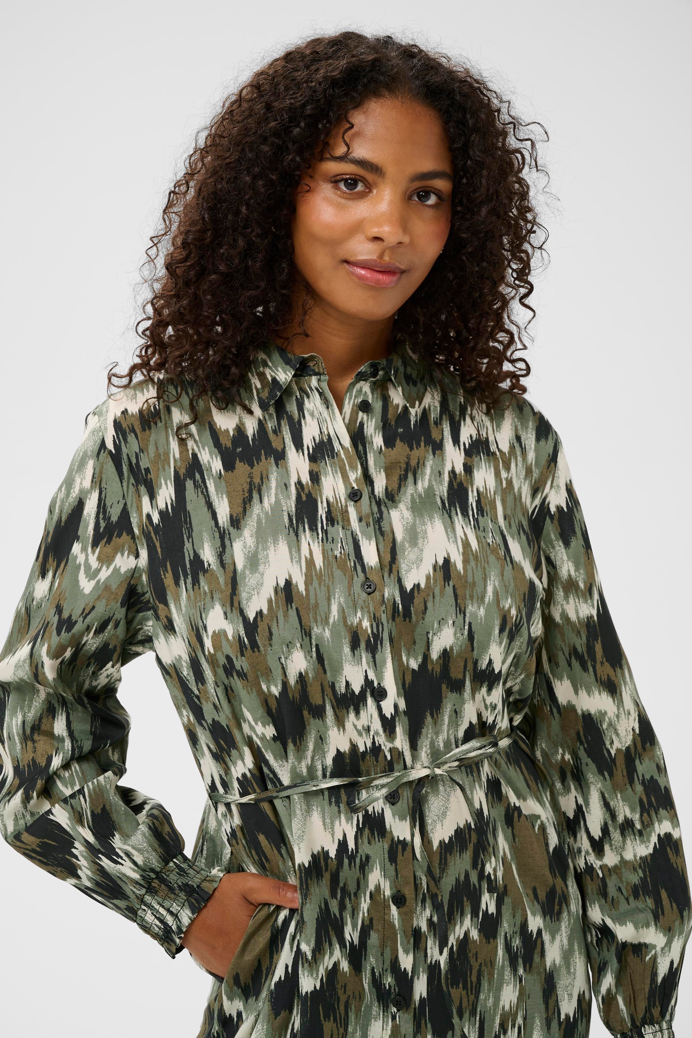 KAkia Kleid LOOKBOOK DETAIL 10511176-108748