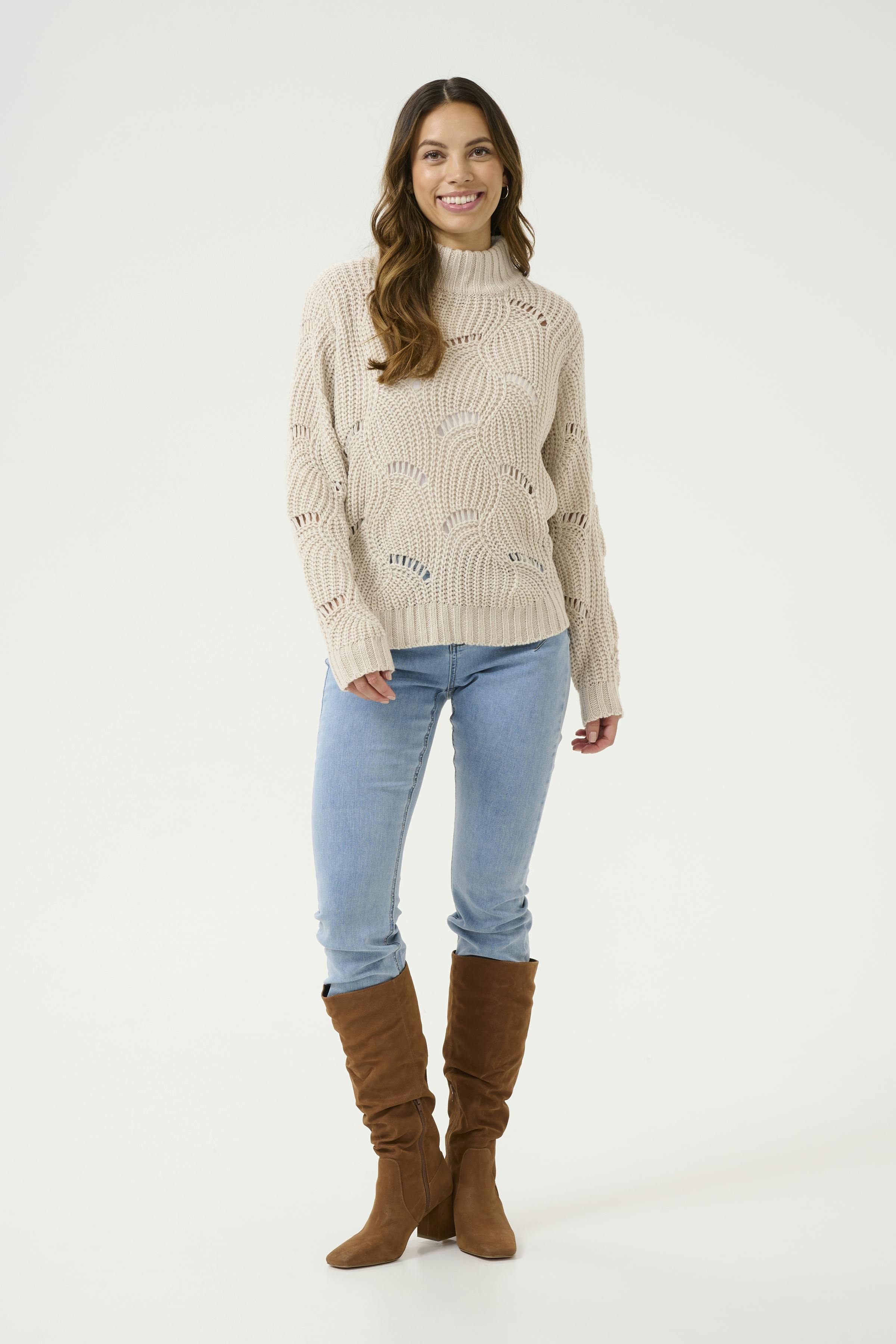 CRMistletoe Pullover LOOKBOOK FRONT 10613515-100232