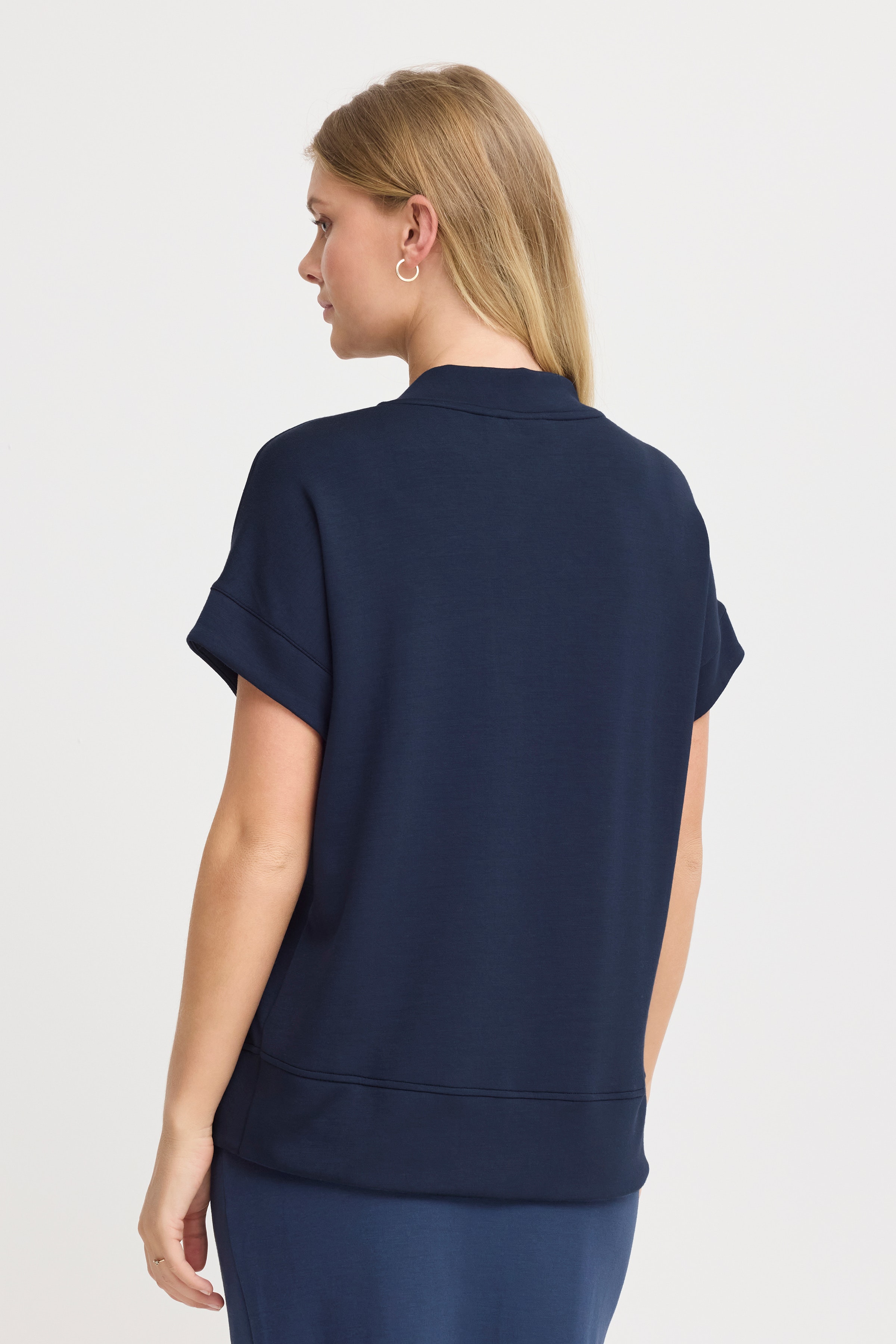 FRAURORA Sweatshirt LOOKBOOK BACK 20616066-193923