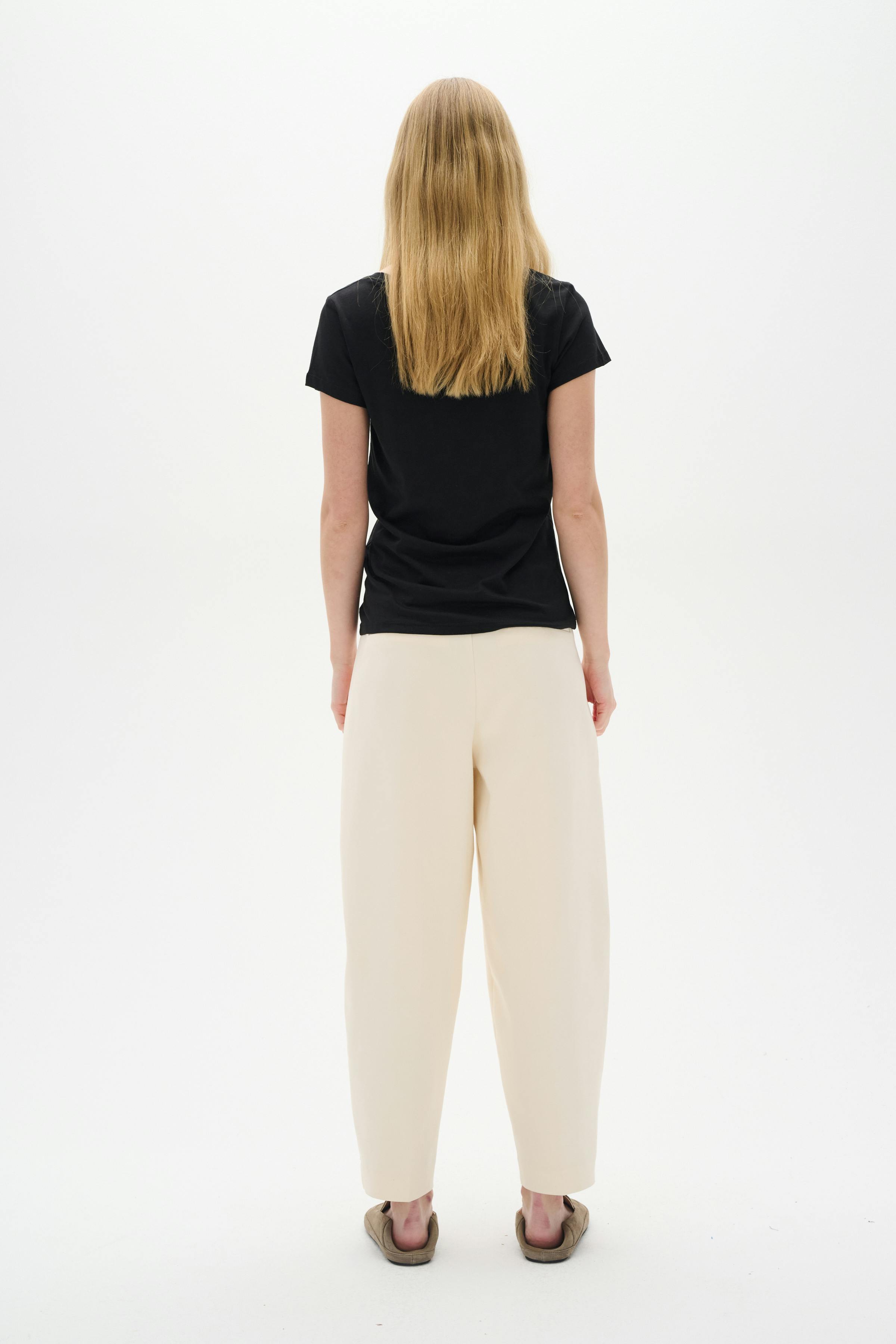 ZellaIW Trousers LOOKBOOK BACK 30105579-194008