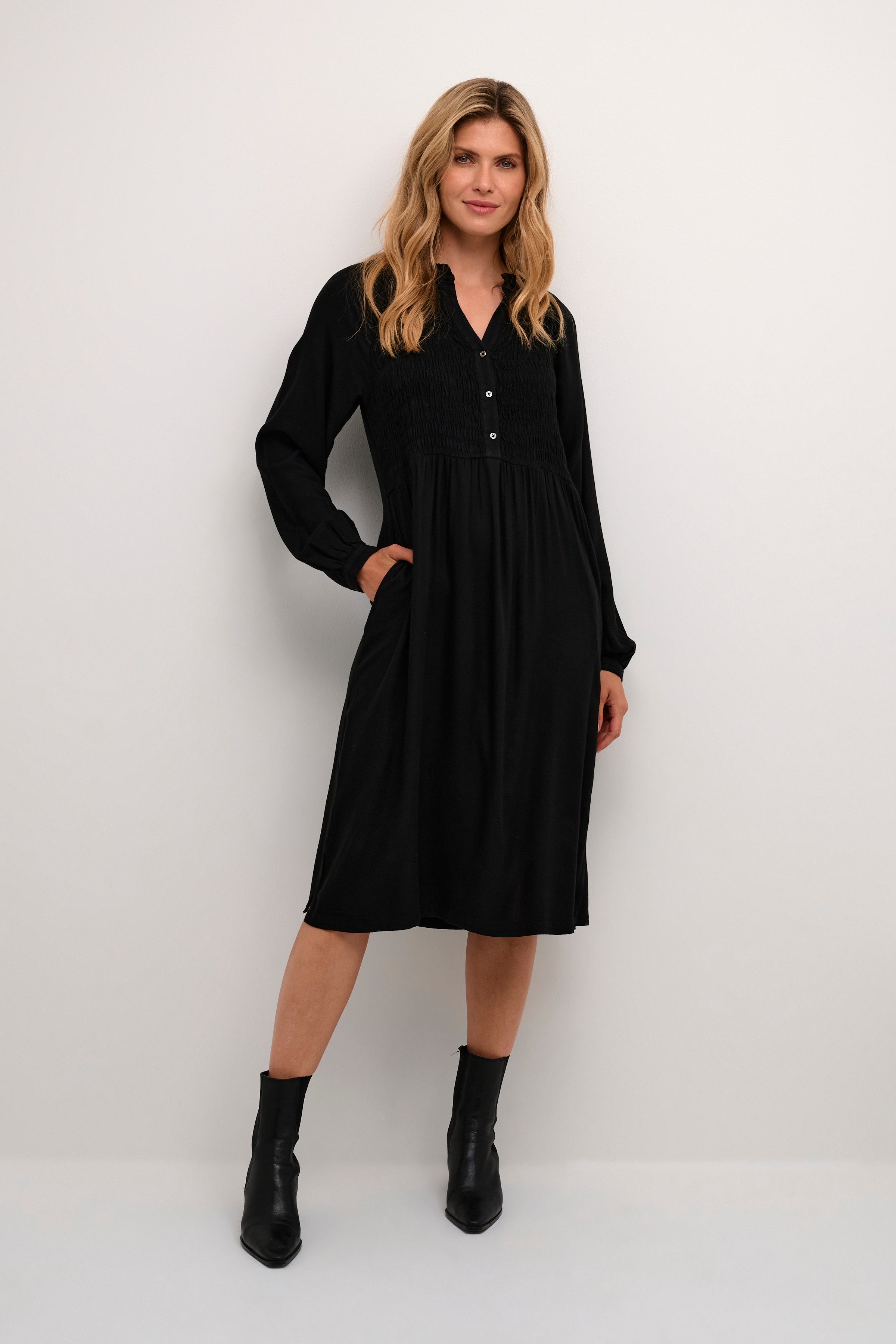 BPanna Dress LOOKBOOK FRONT 10590557-100121B