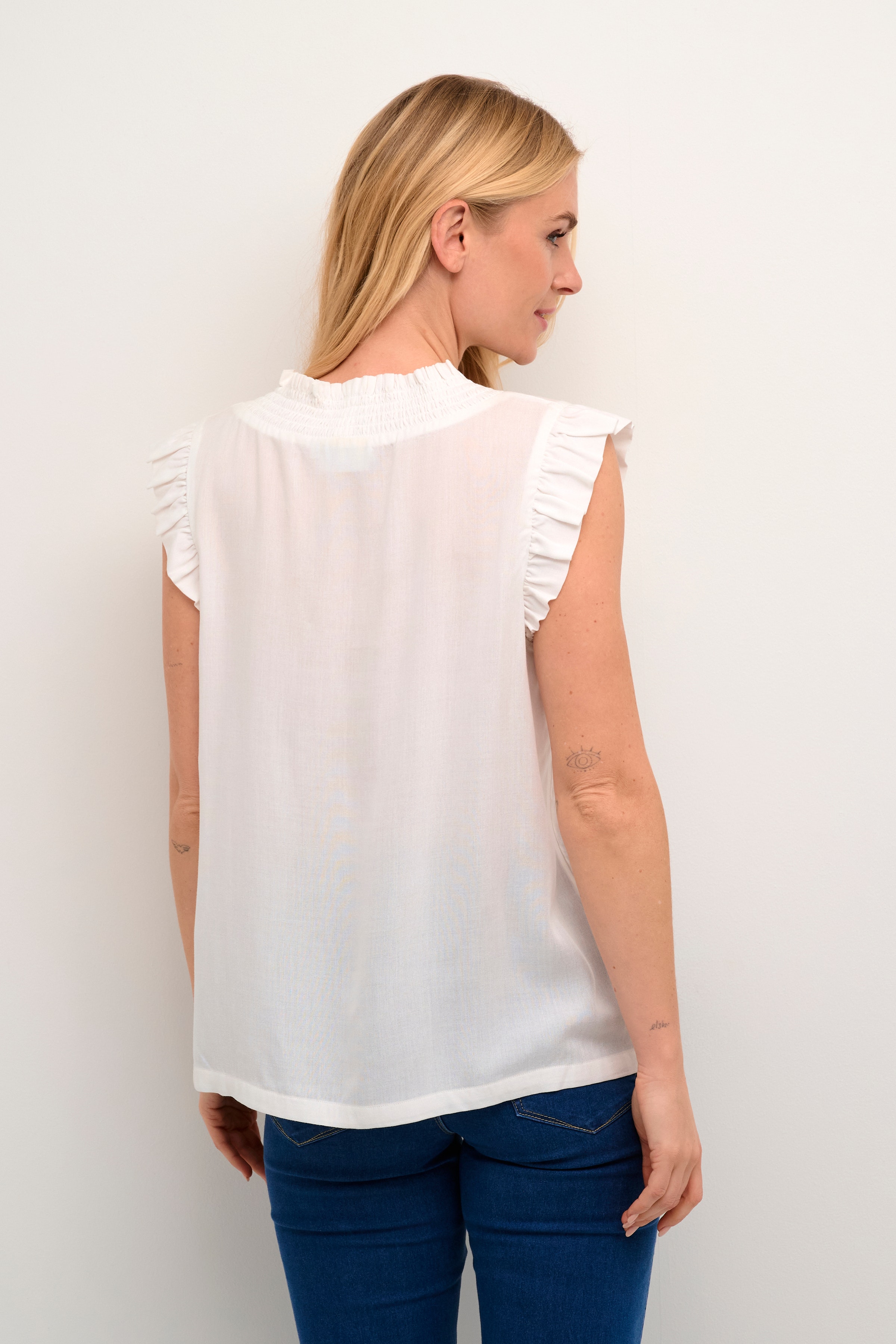 KAdahlia Bluse LOOKBOOK BACK 10508865-110602
