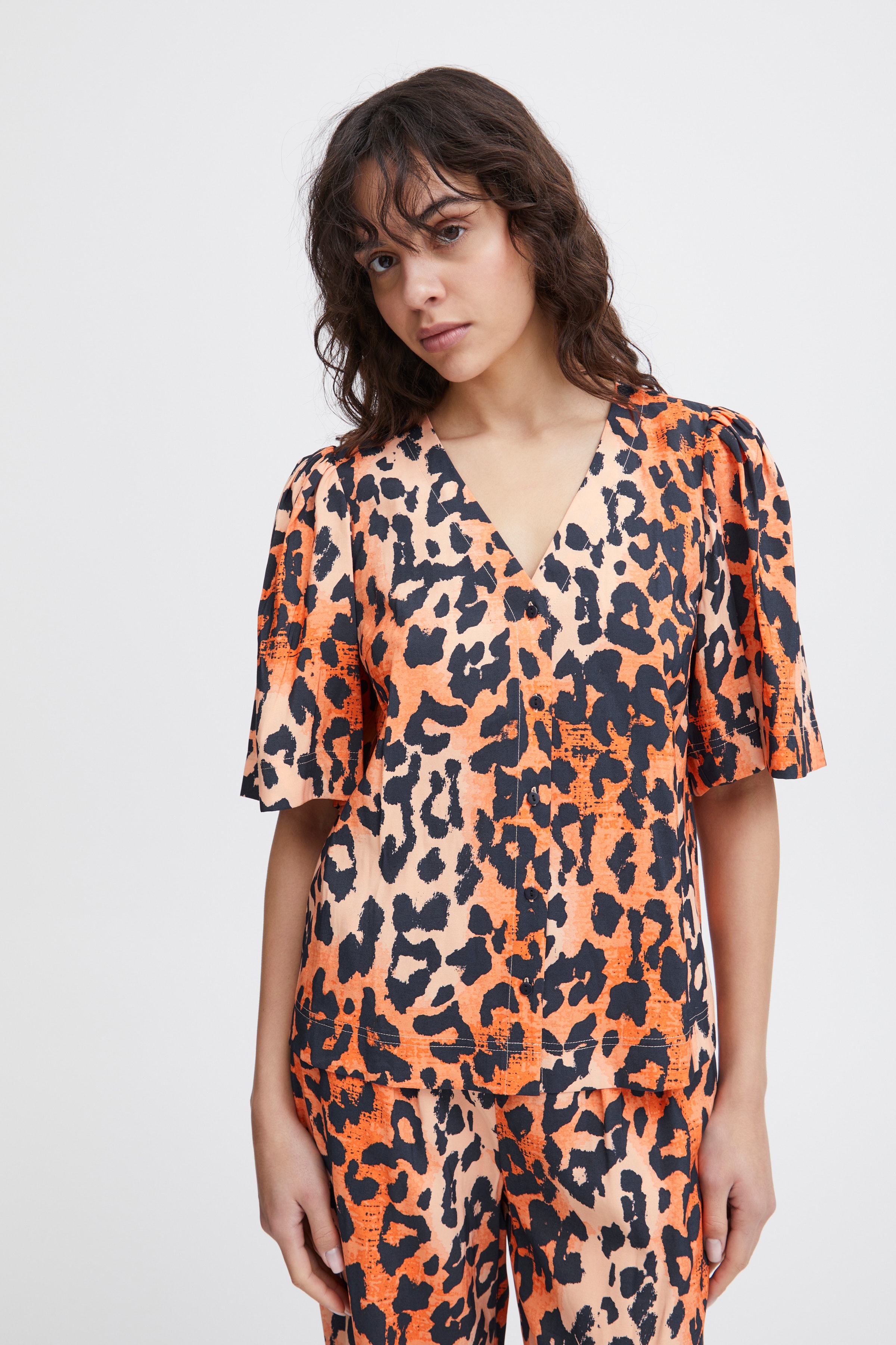 IHRAMYA Skjorte LOOKBOOK FRONT 20120688-202810