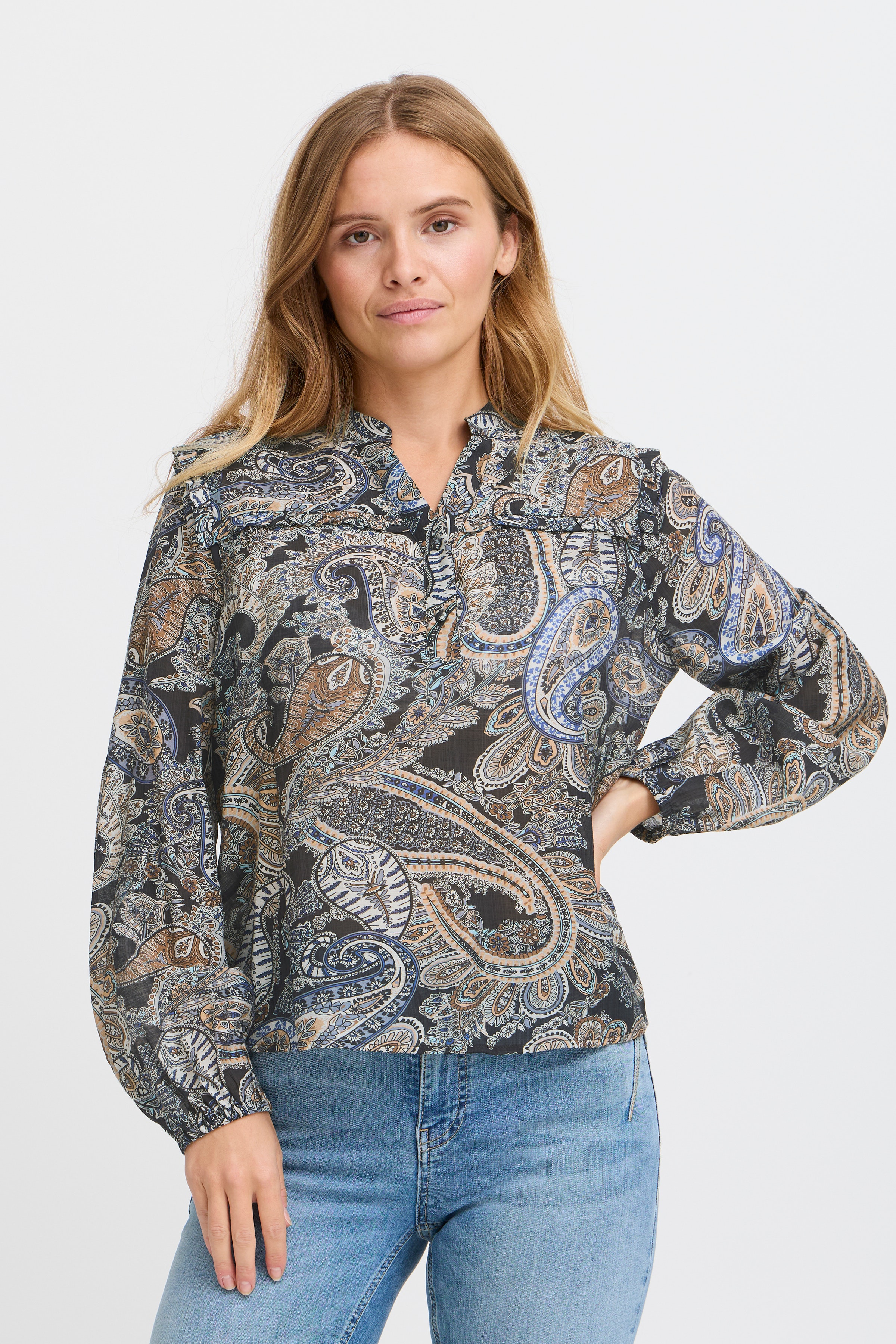 Langermet bluse LOOKBOOK FRONT 50208620-204087