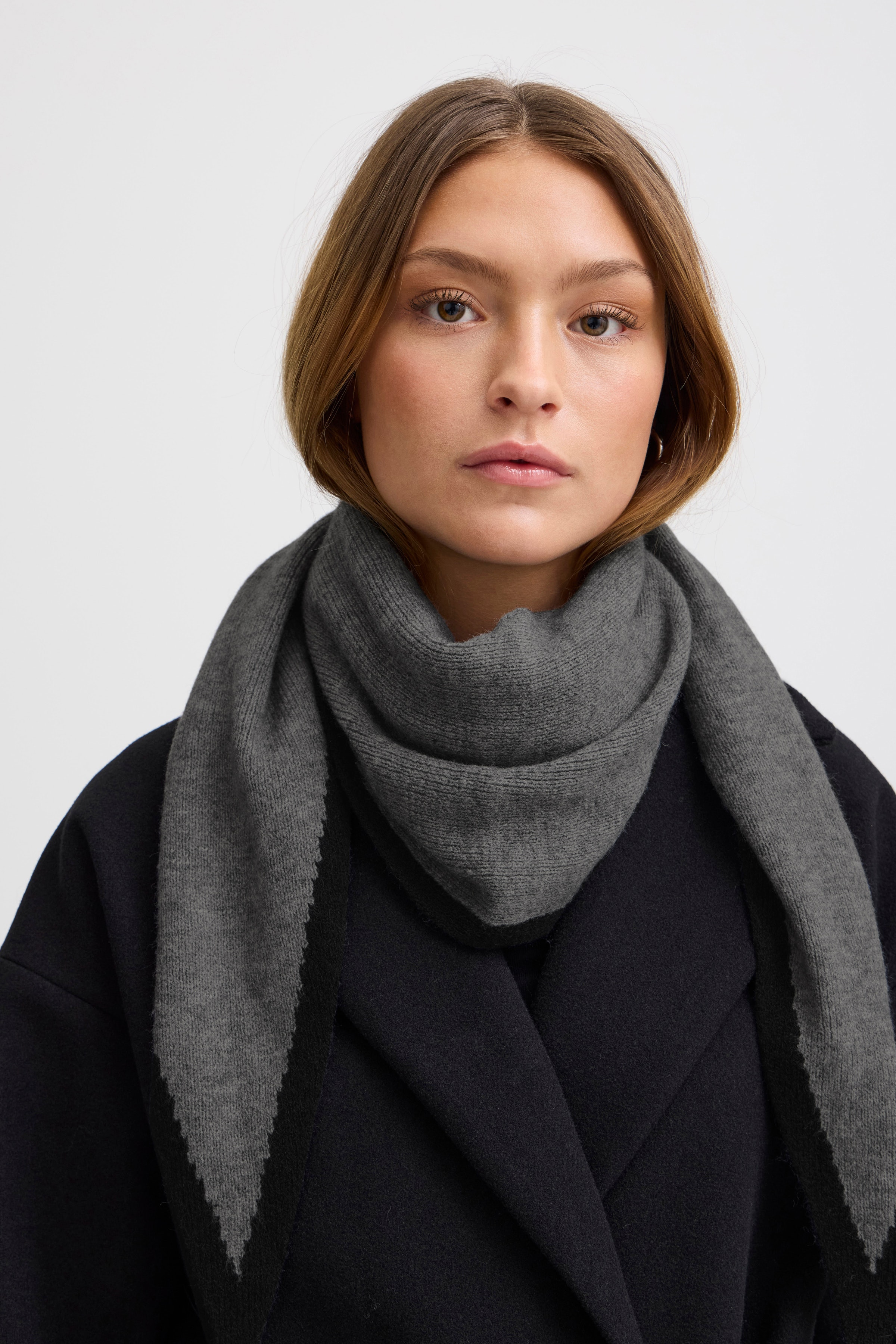 IAOLEGA Skjerf LOOKBOOK DETAIL 20121690-200422